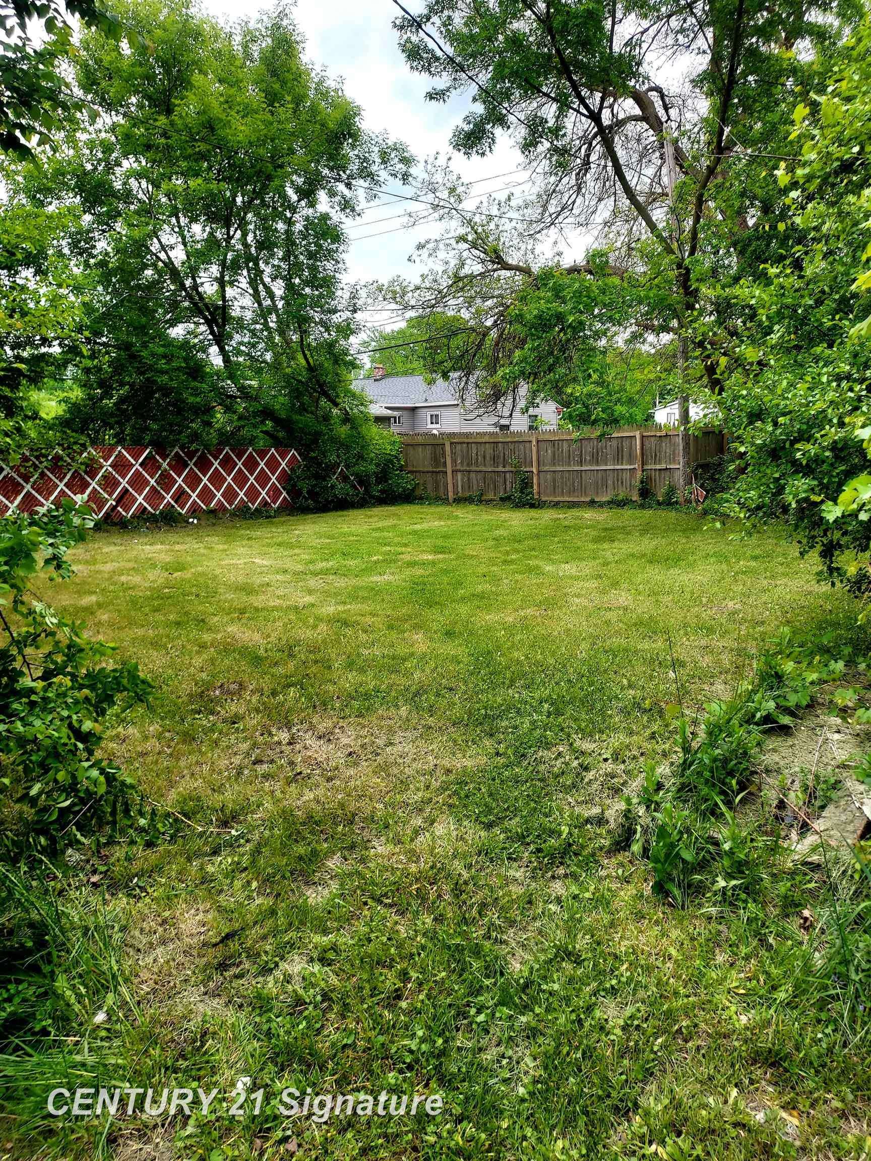 Flint, MI 48504,2335 Santa Barbara DR