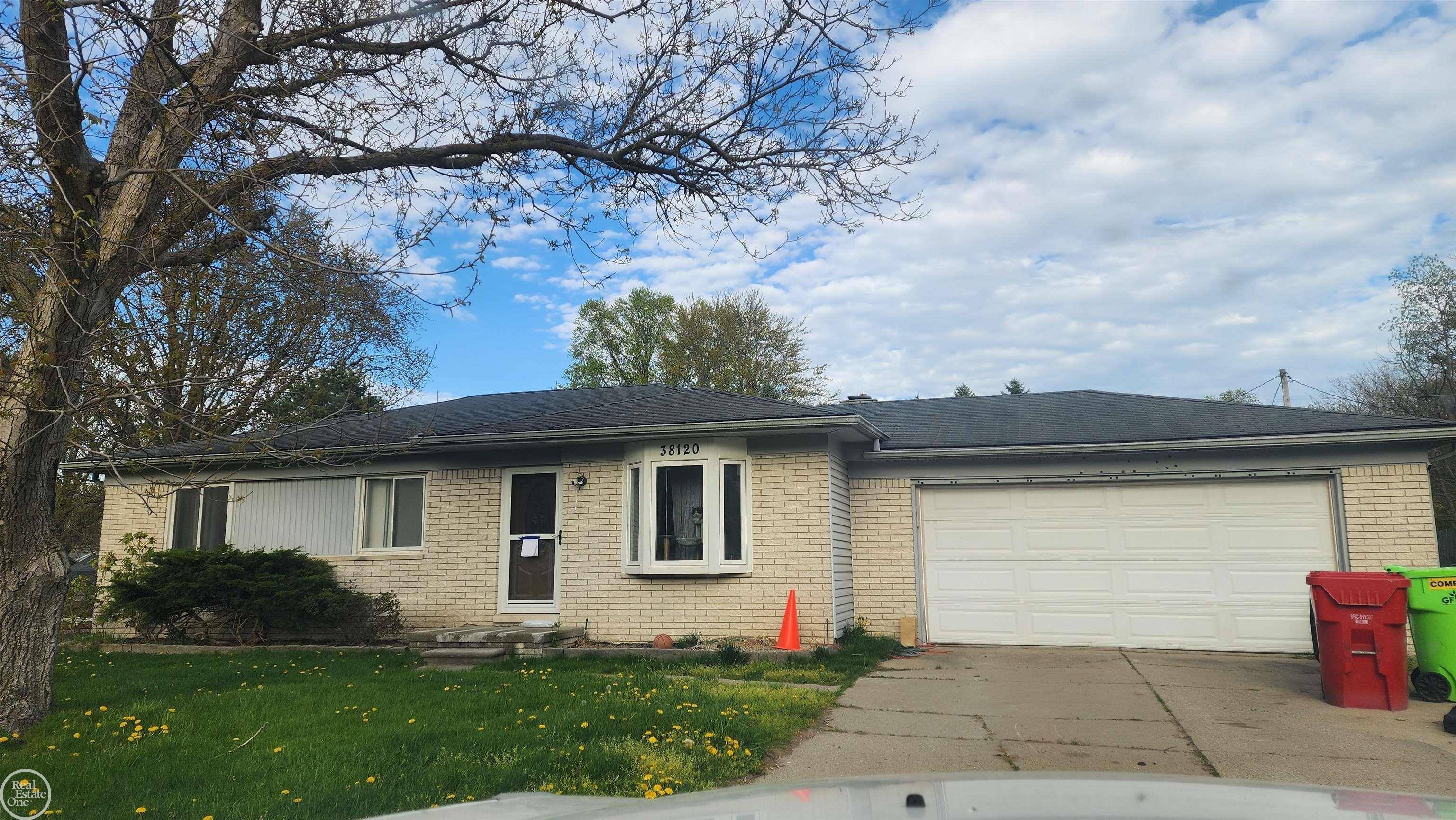 Harrison Twp, MI 48045,38120 Winkler ST