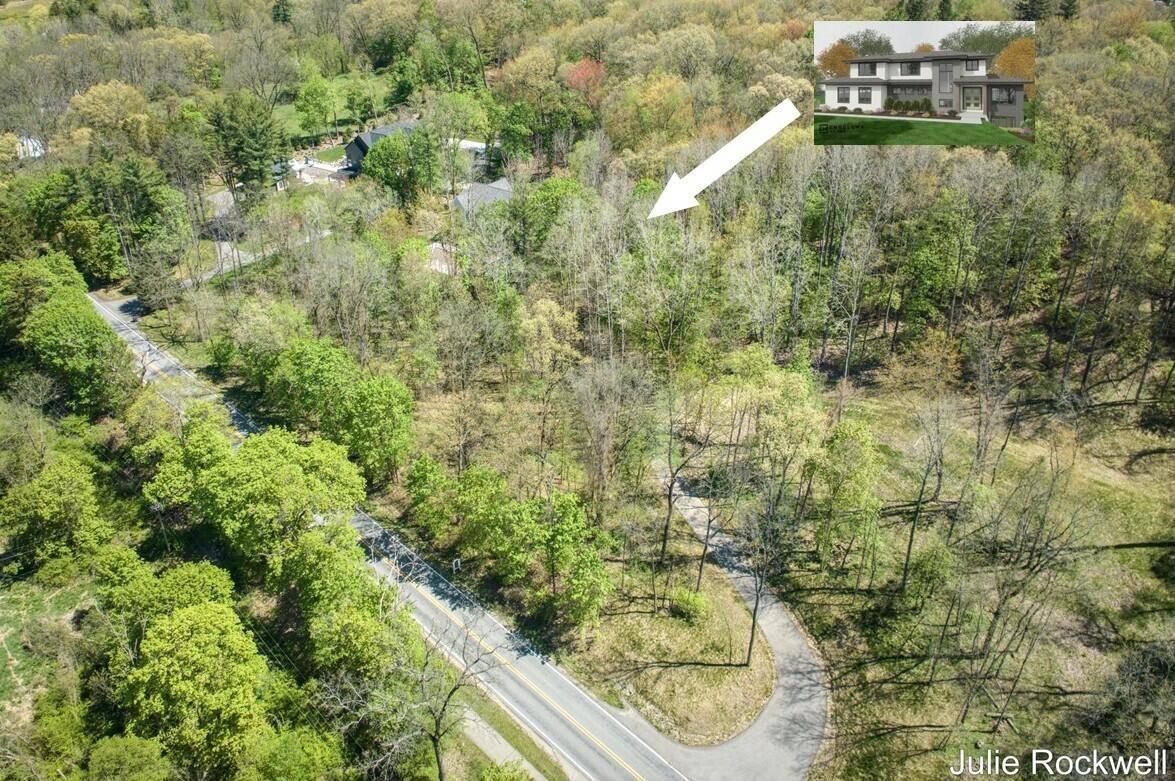 Ada, MI 49301,6050 Grand River DR NE