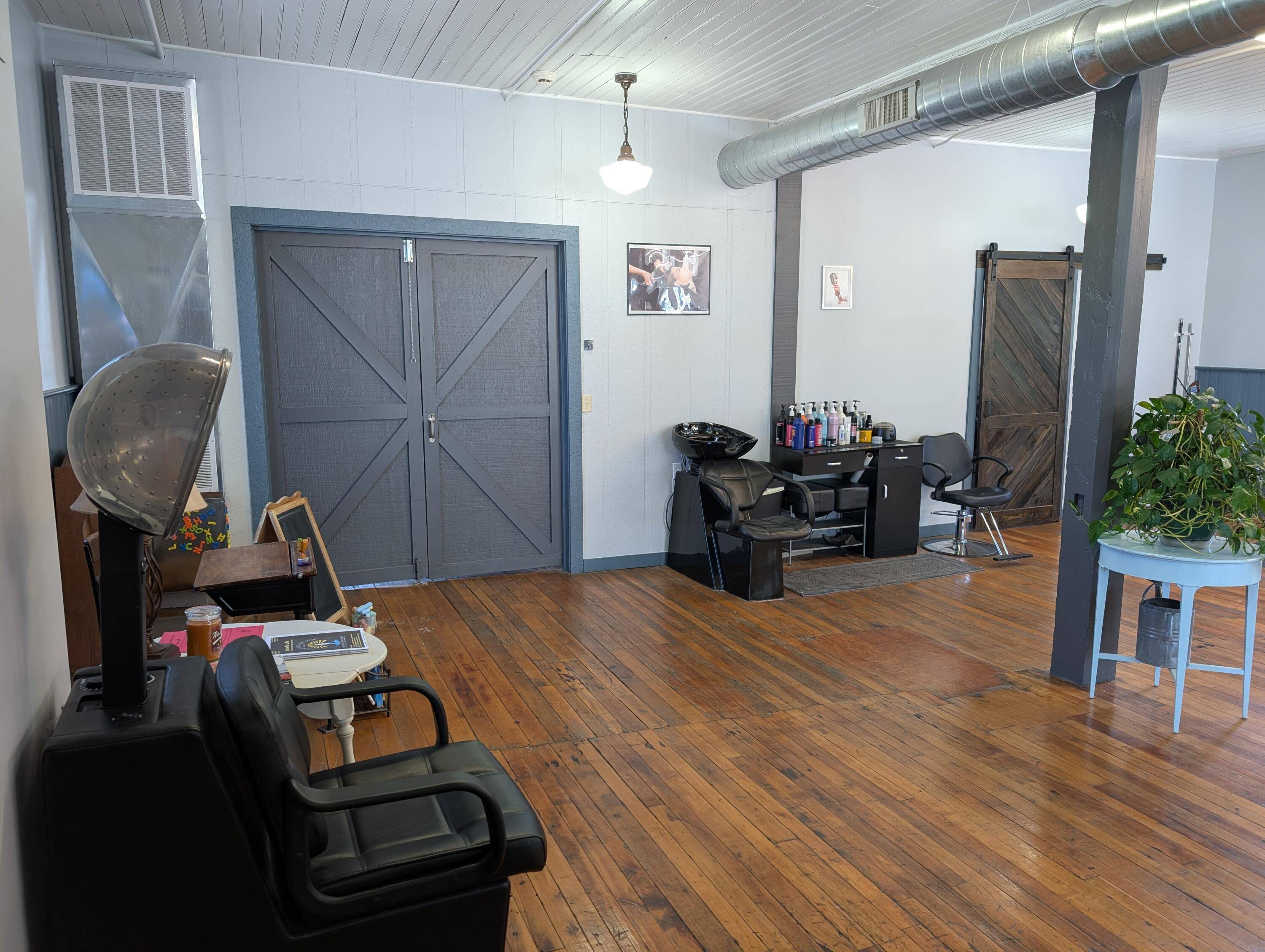 Scottville, MI 49454,120 N Main ST