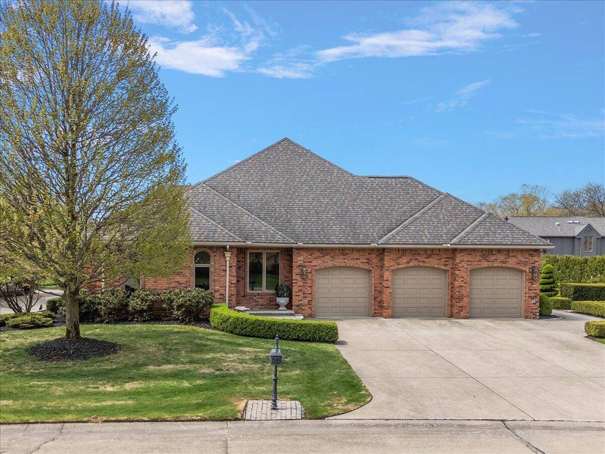 Clinton Twp, MI 48036,17943 Viola LN