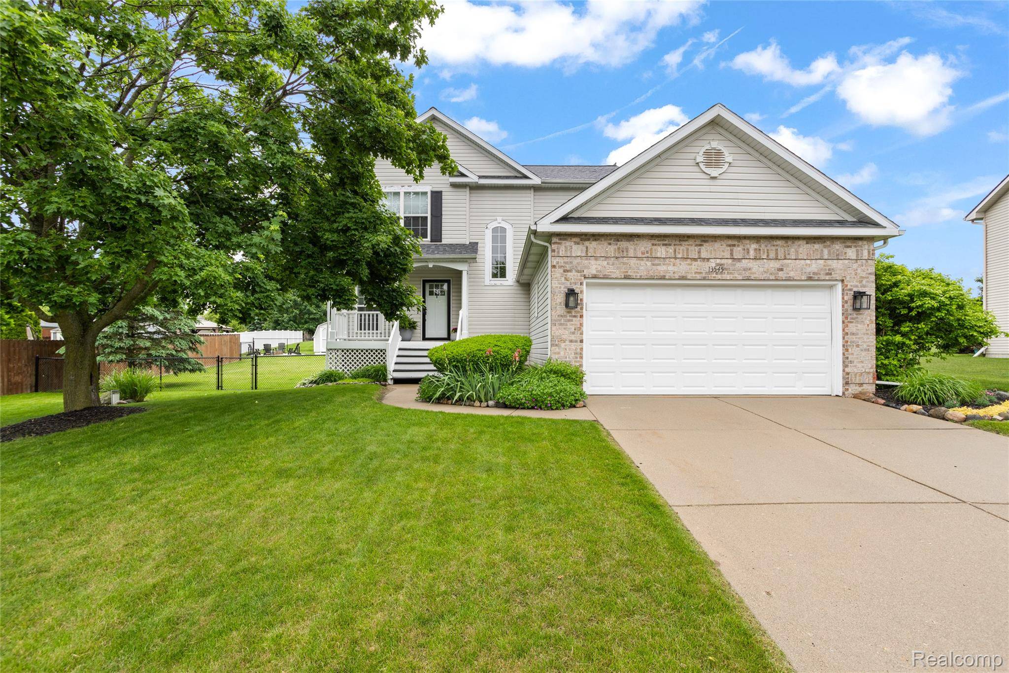 Bath, MI 48808,13545 Hunters XING