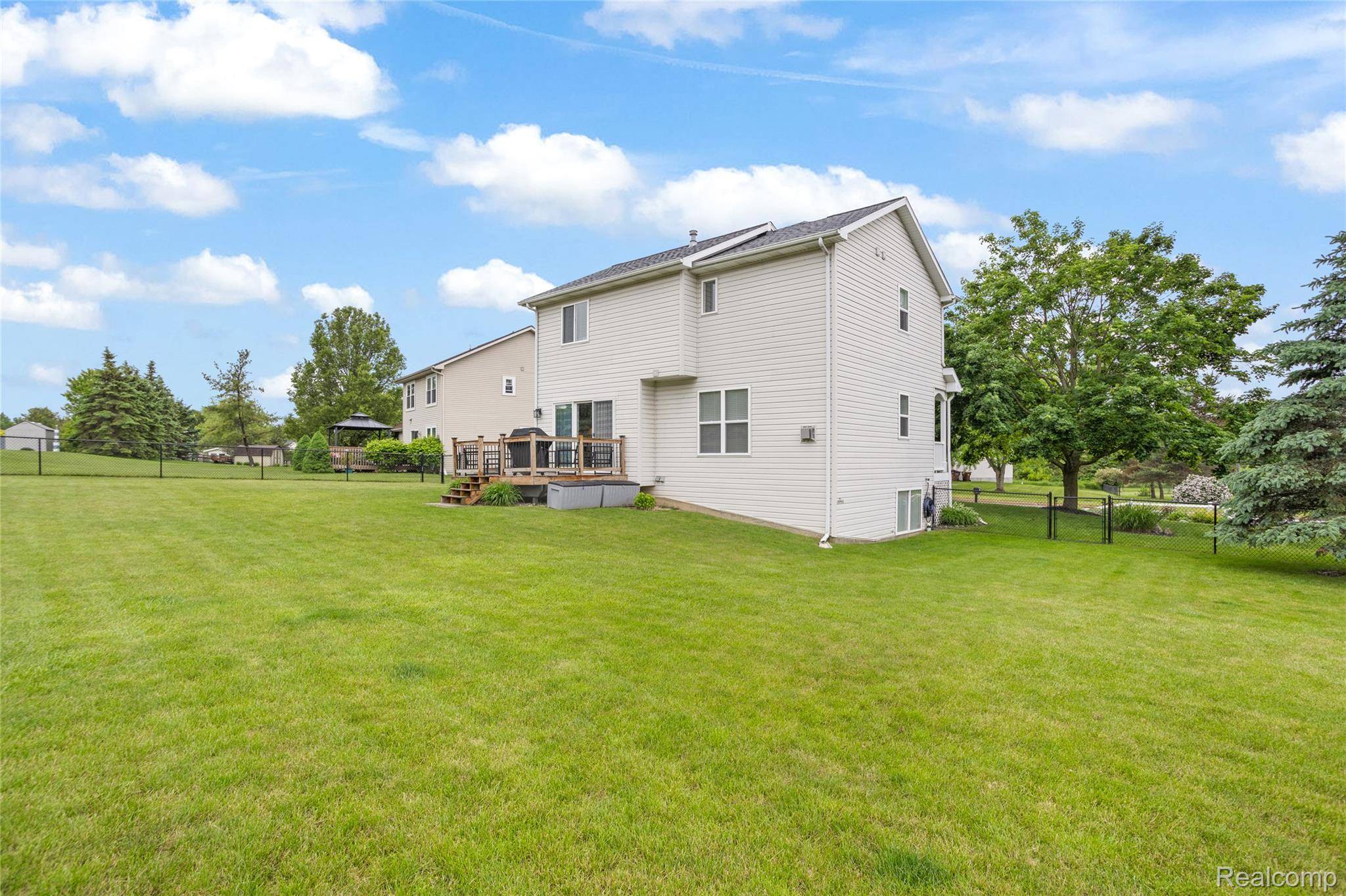 Bath, MI 48808,13545 Hunters XING