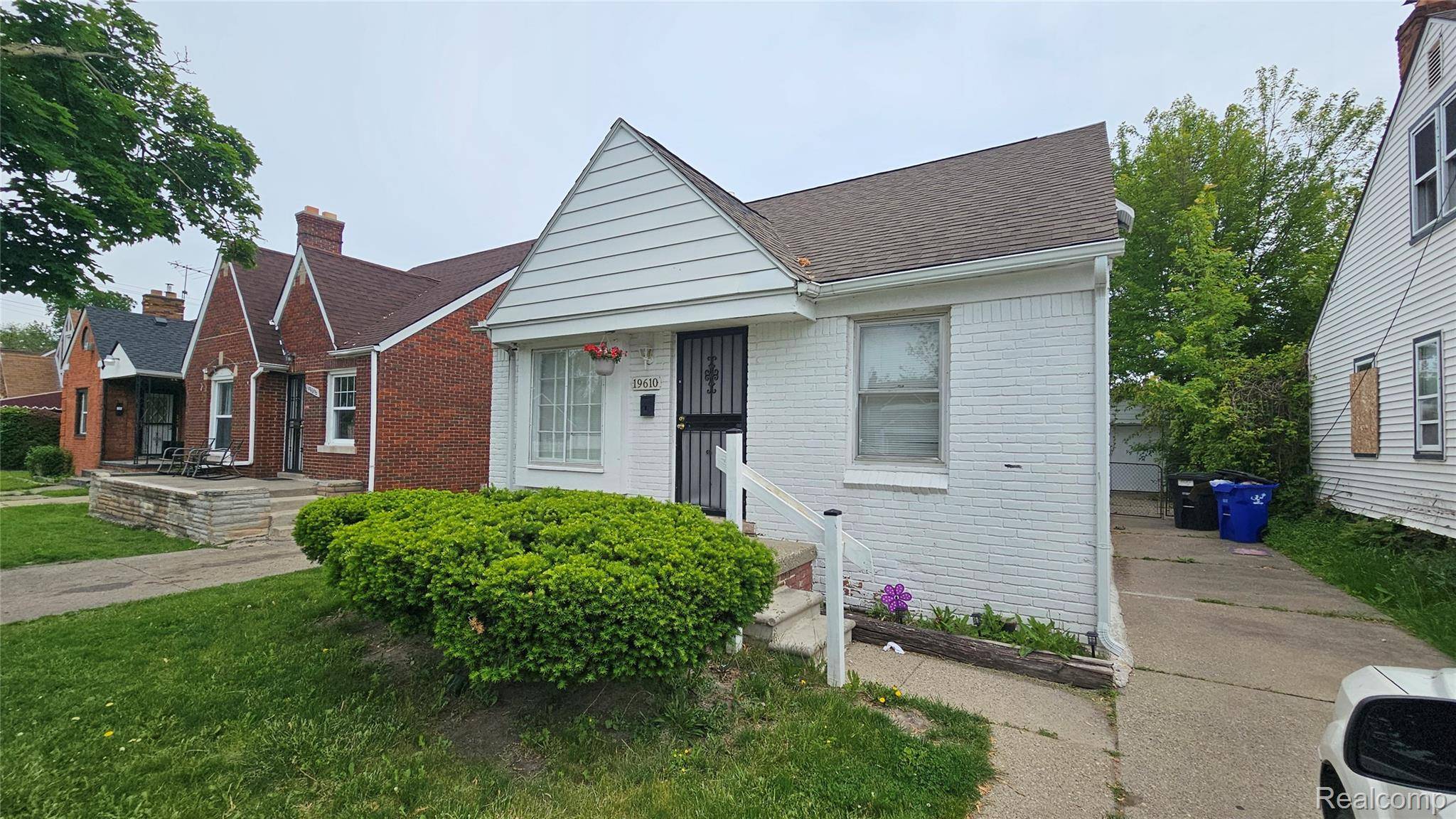 Detroit, MI 48205,19610 WESTPHALIA ST