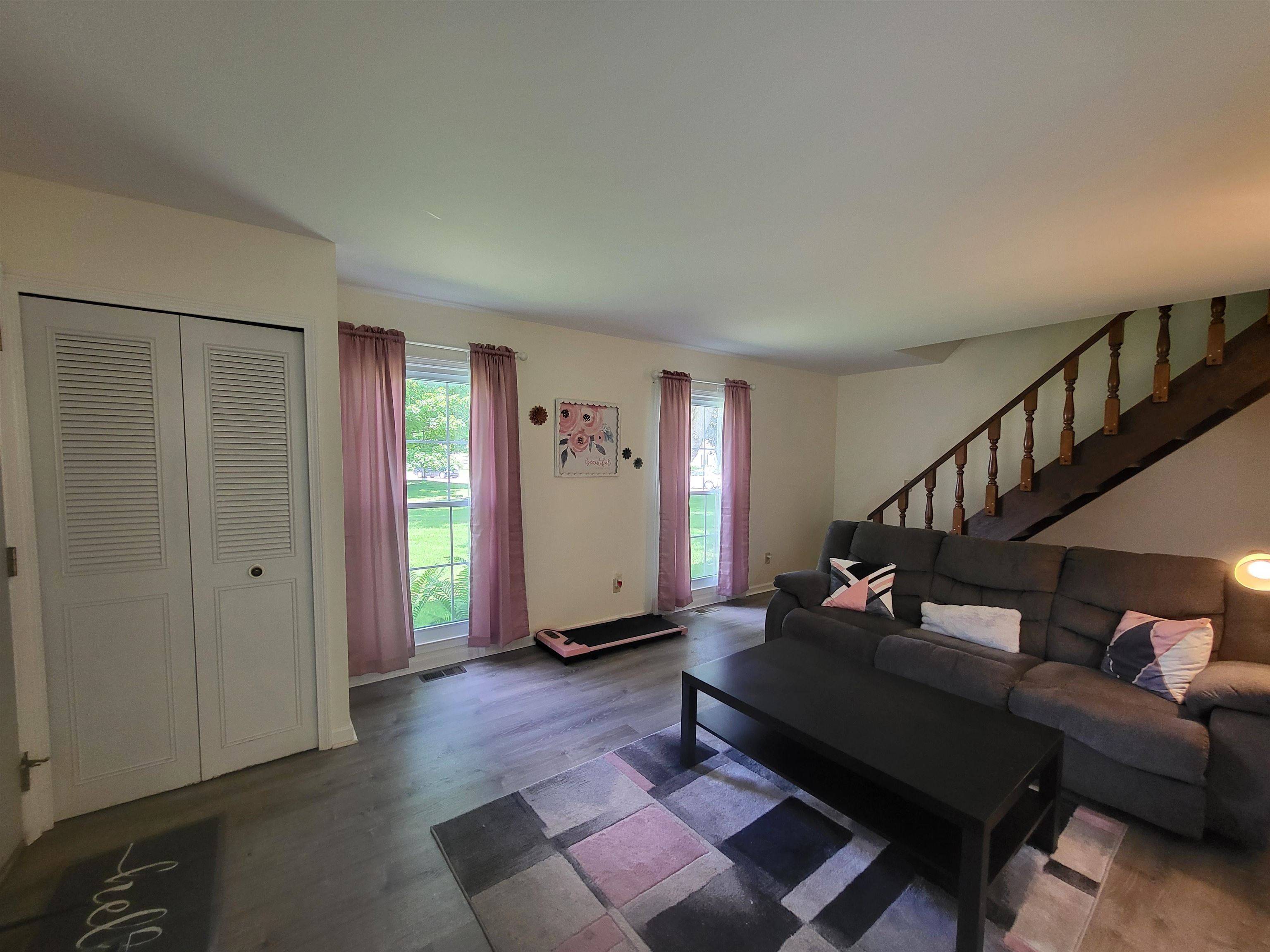 Flushing, MI 48433,2187 Painted Post DR