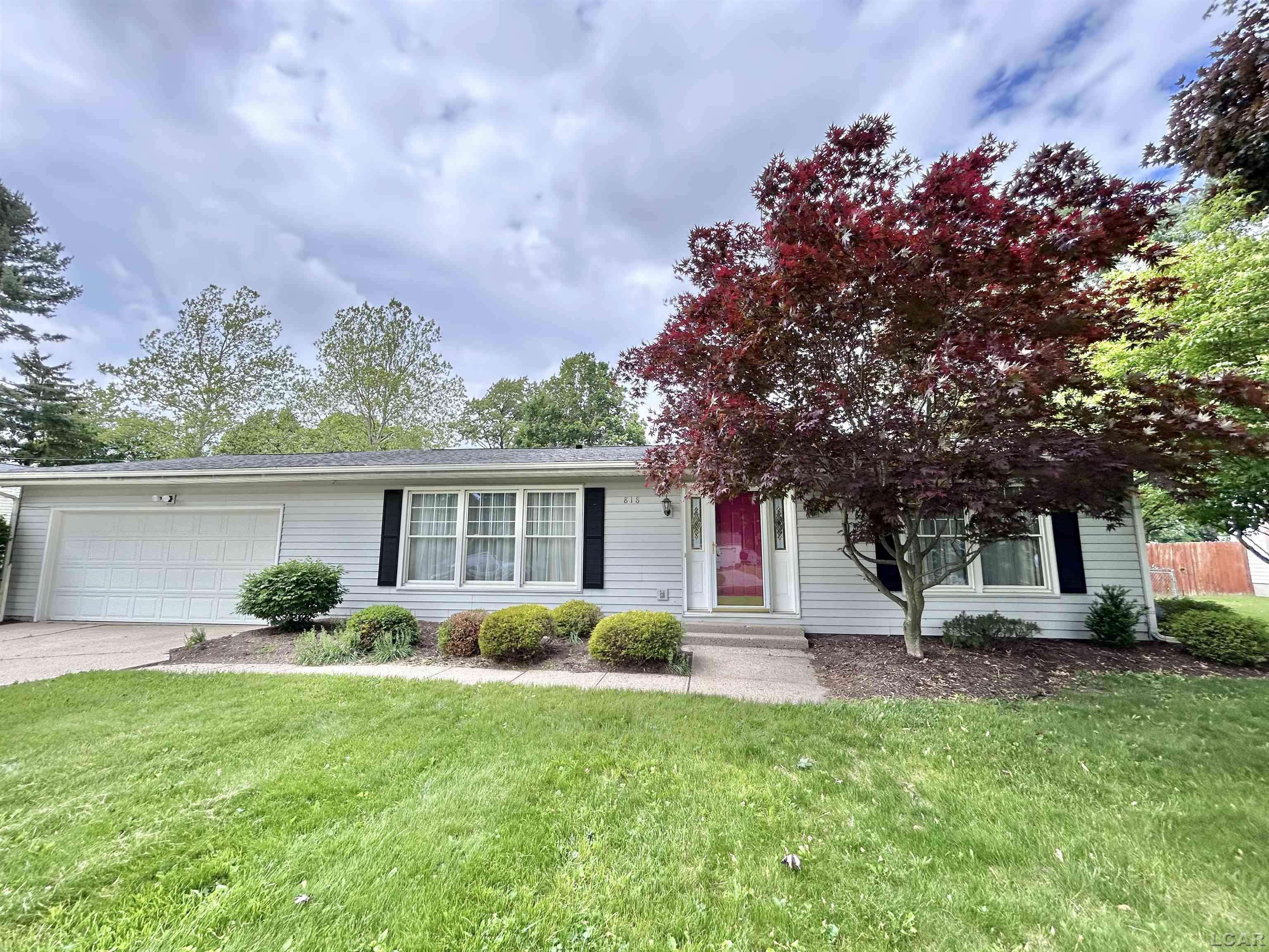 Morenci, MI 49256,818 W Chestnut ST