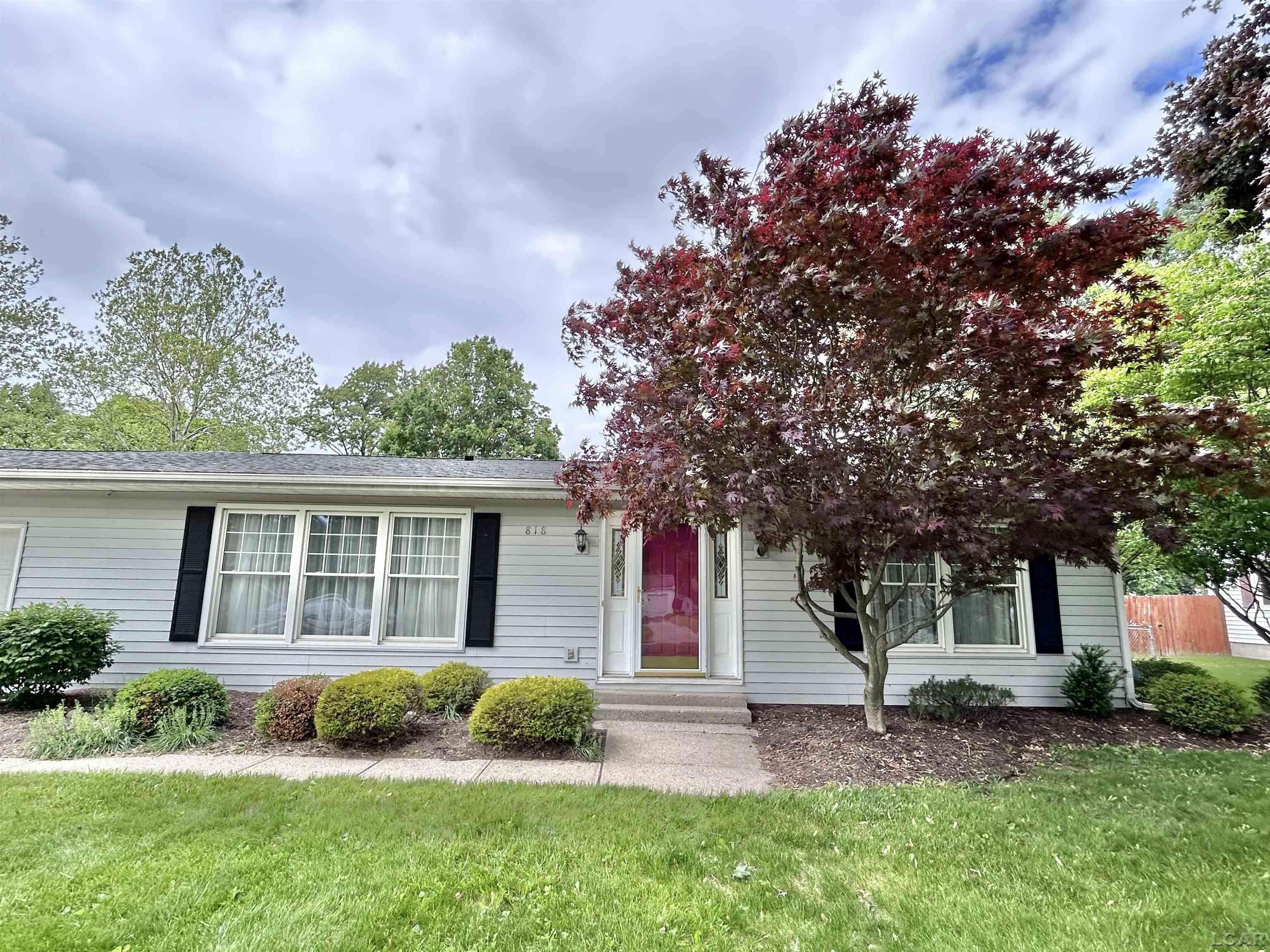 Morenci, MI 49256,818 W Chestnut ST