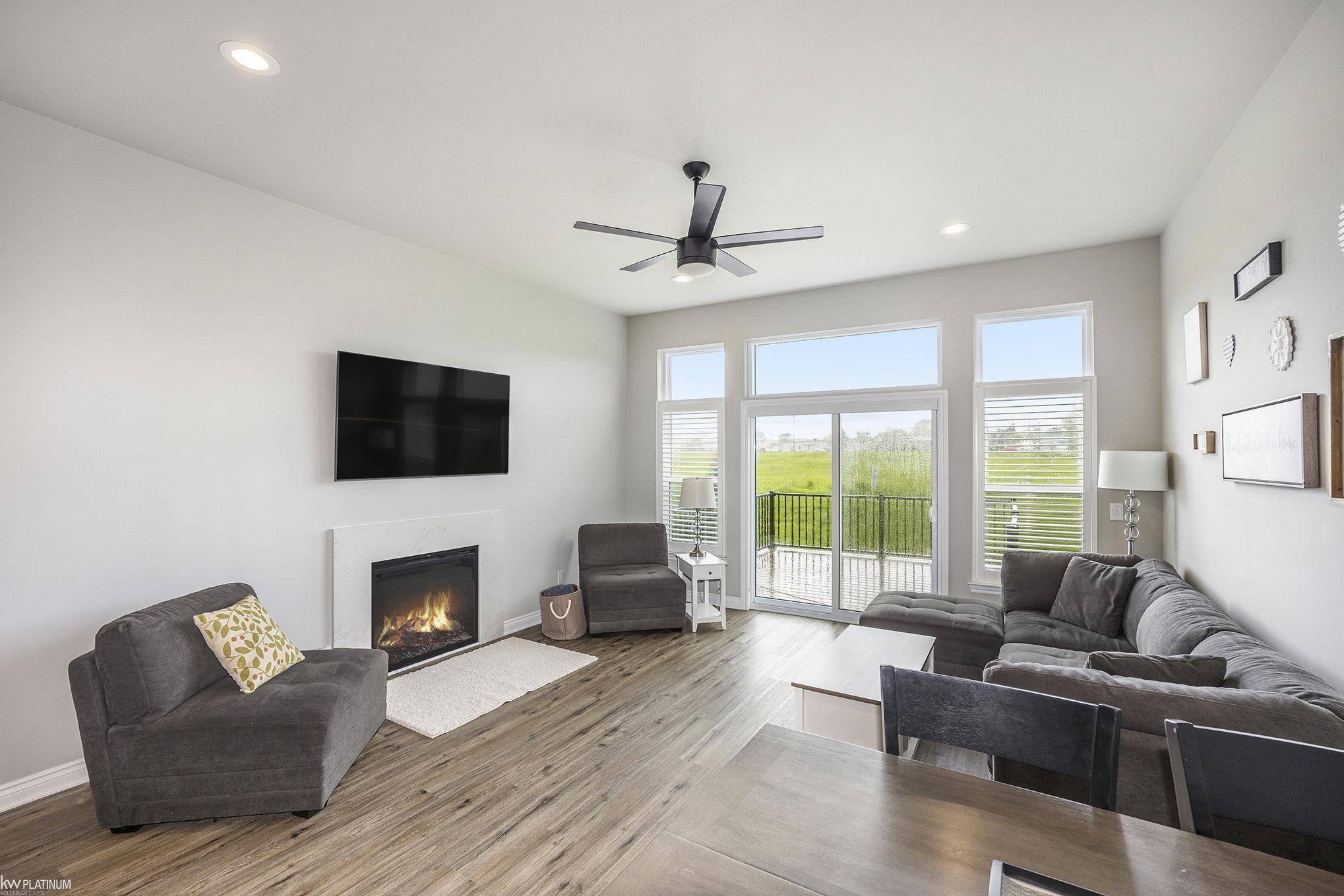 New Baltimore, MI 48051,48309 Applegrove LN