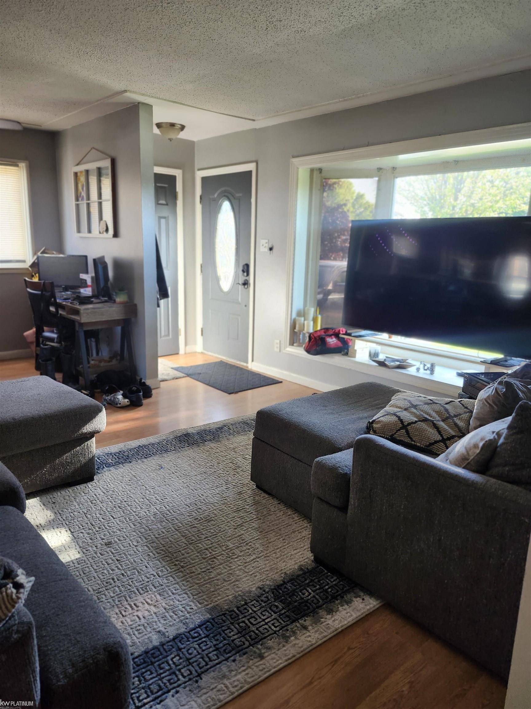 Roseville, MI 48066,25374 Huron ST