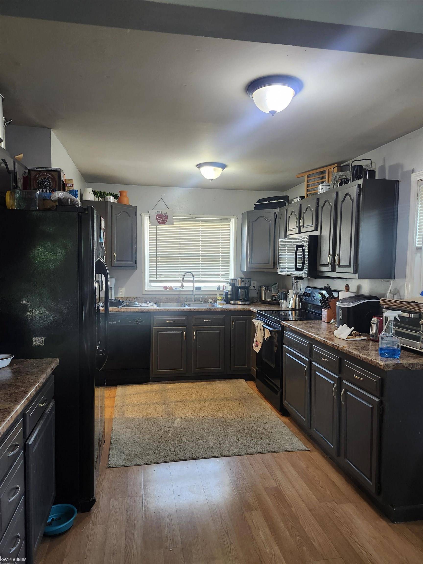 Roseville, MI 48066,25374 Huron ST