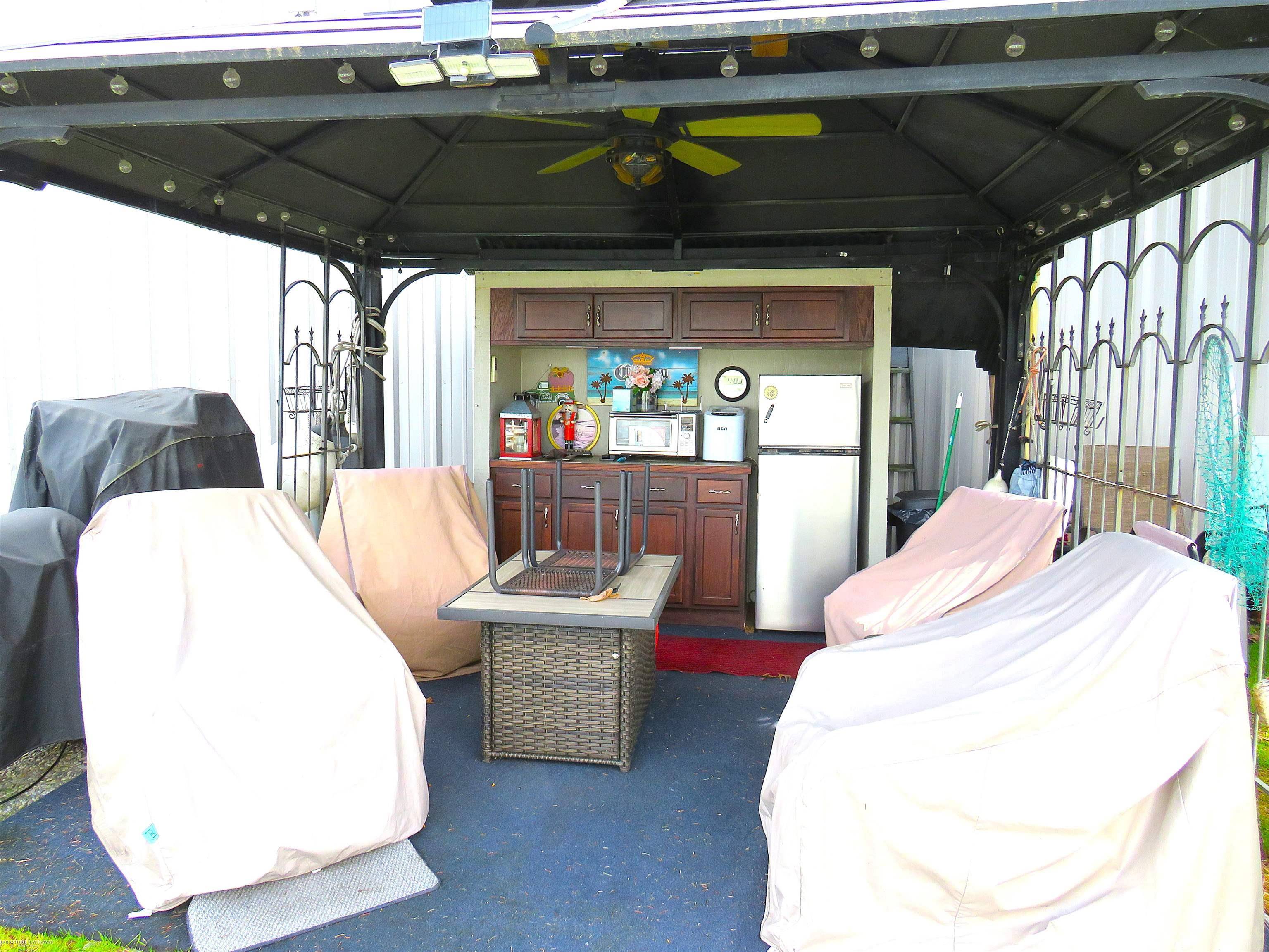 Harrison Twp, MI 48045,41700 Conger Bay J-216 ST