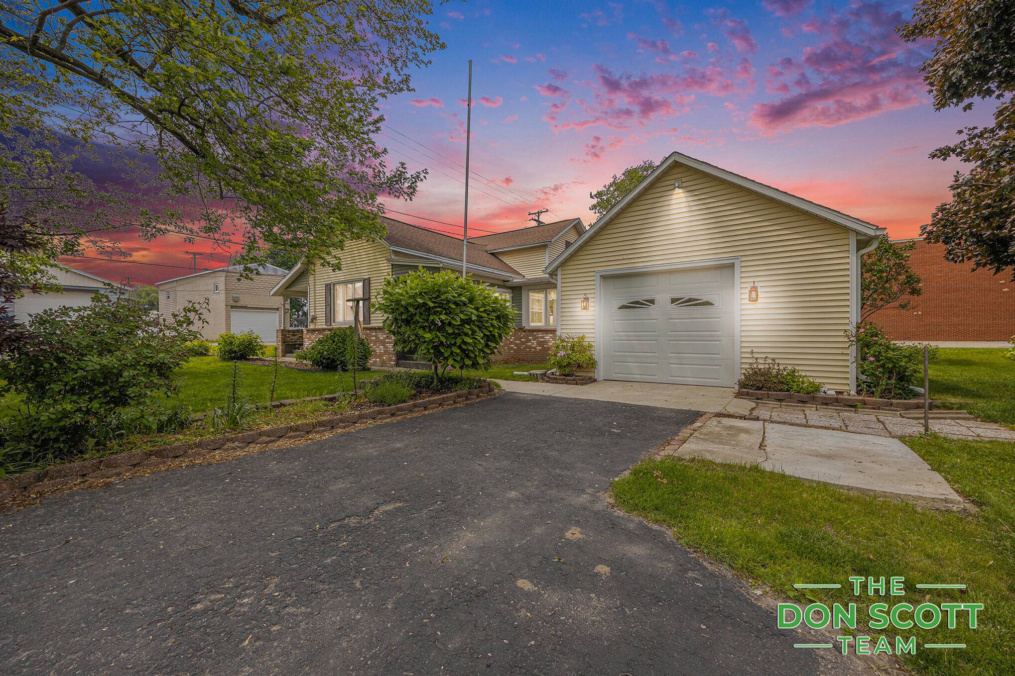 Casnovia, MI 49318,116 N Main ST