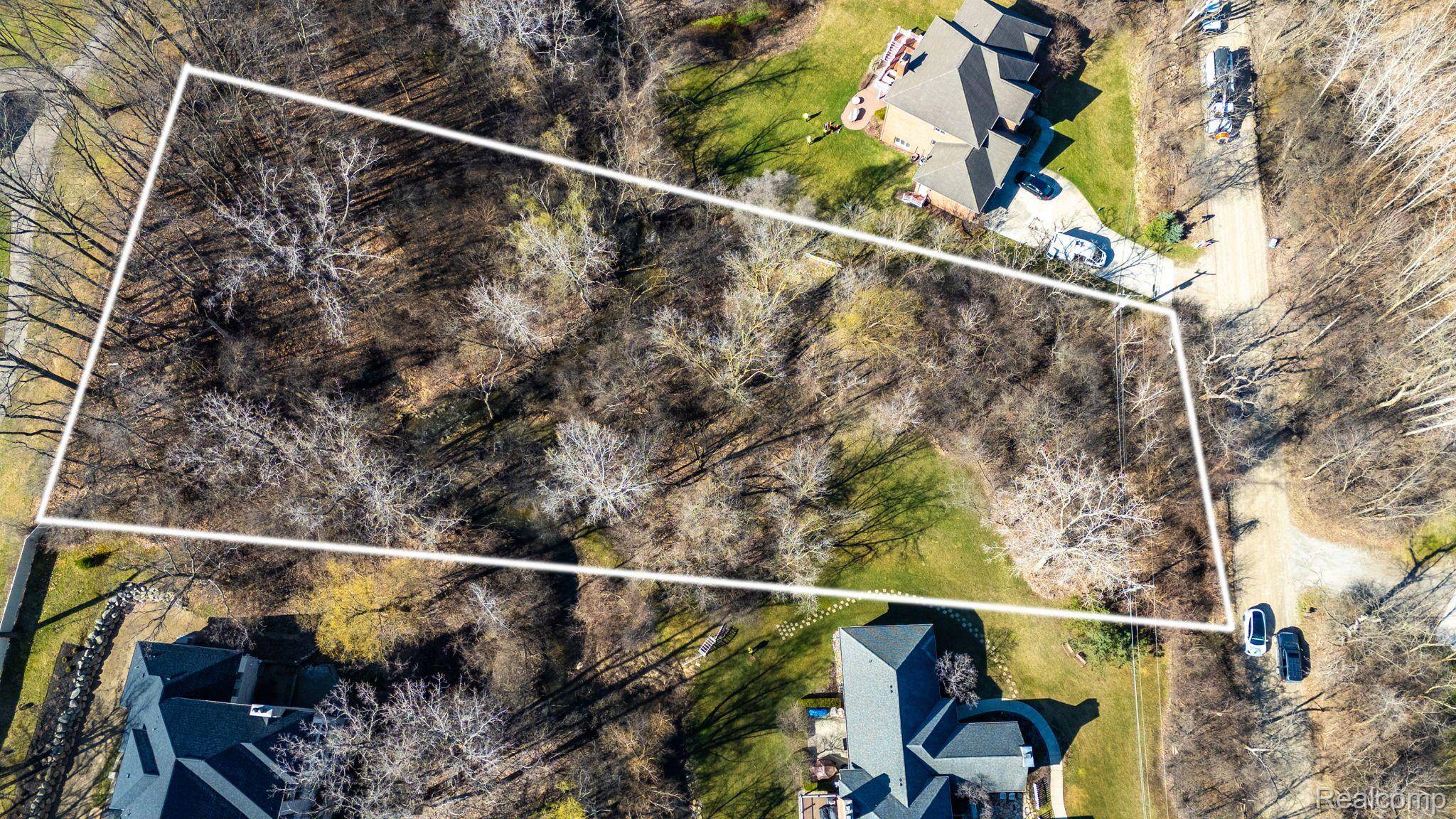 Farmington Hills, MI 48335,0000 Howard