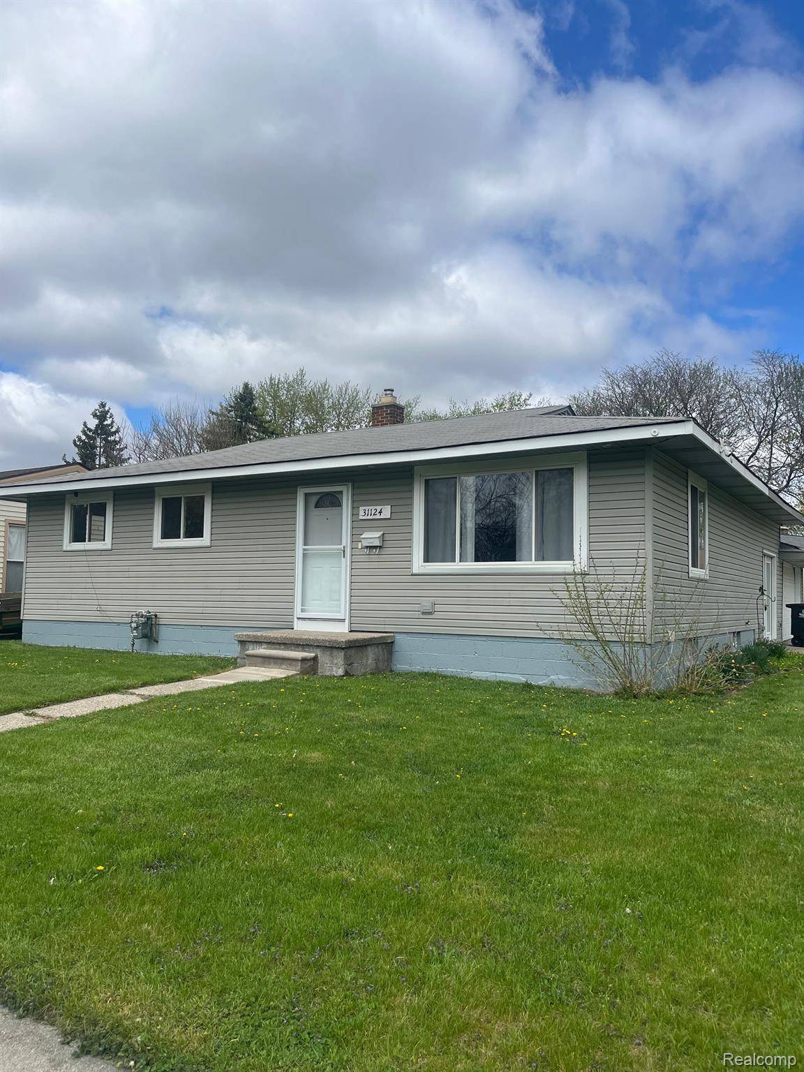 Westland, MI 48185,31124 WINDSOR ST