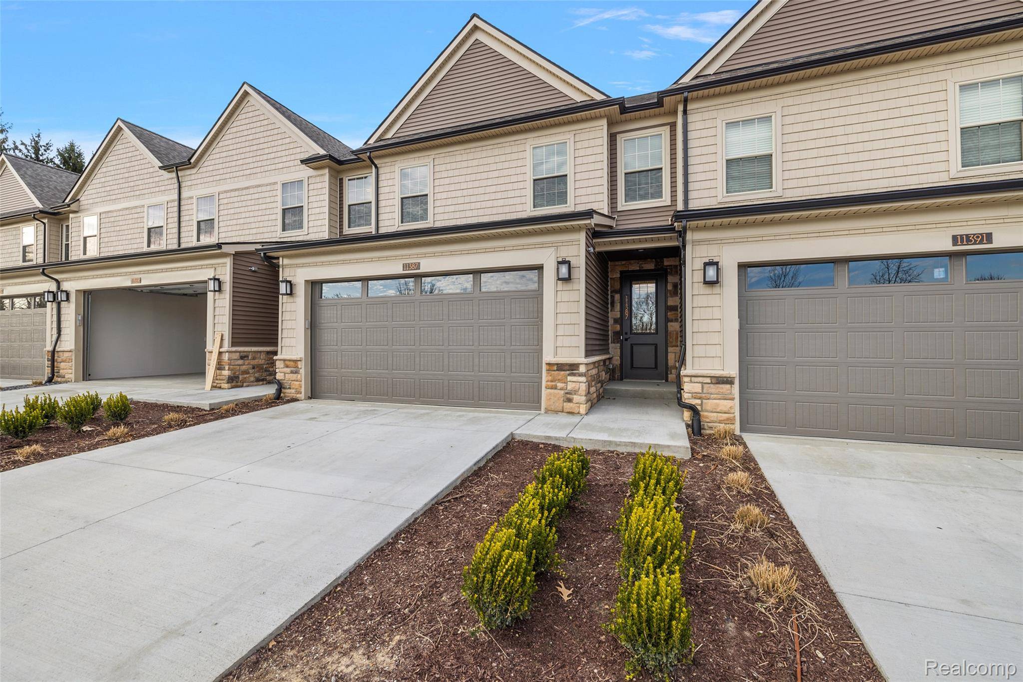 Brighton, MI 48116,11390 Langfeld SPUR