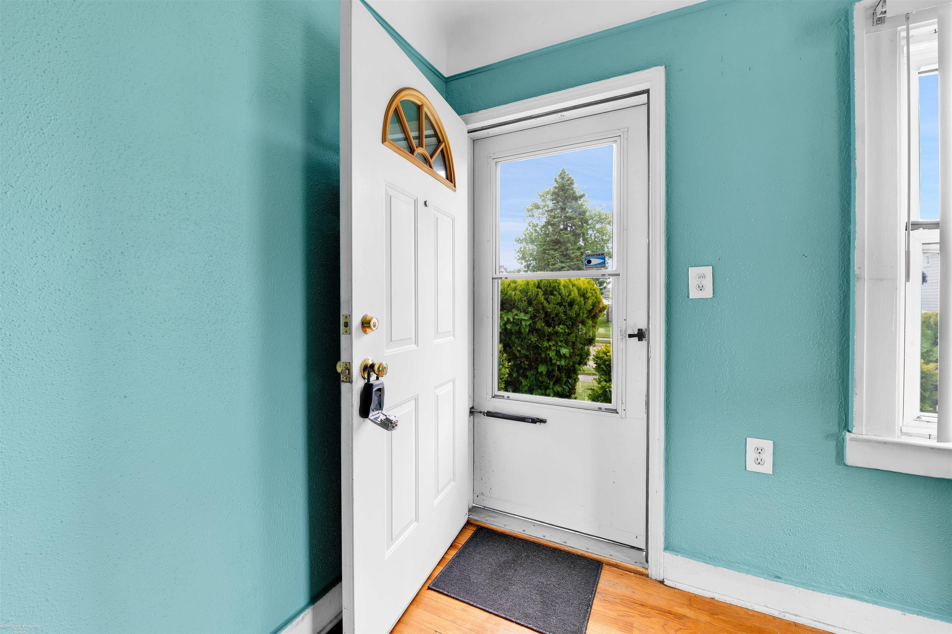 Roseville, MI 48066,25697 Send ST