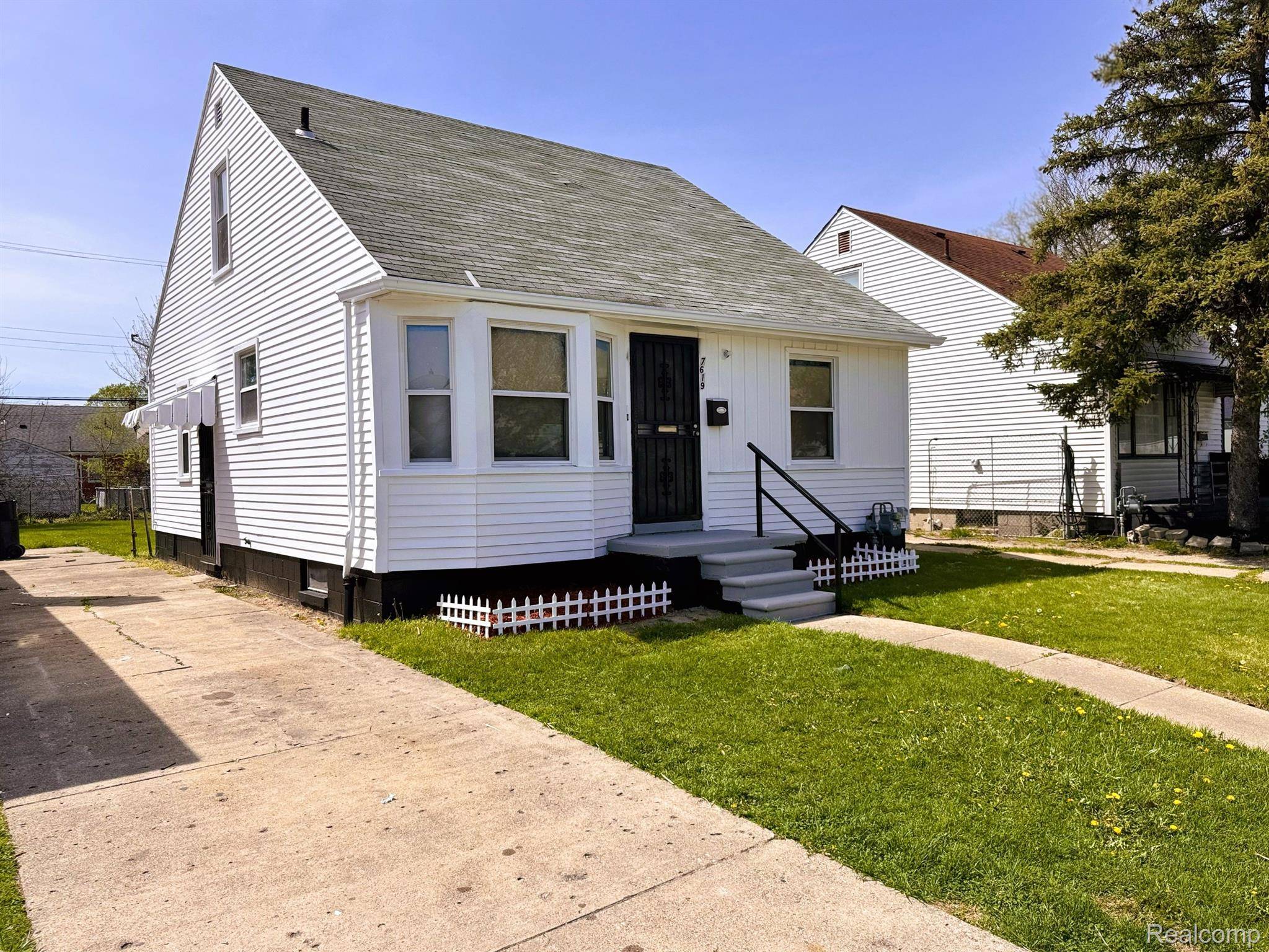 Detroit, MI 48228,7619 ASHTON AVE