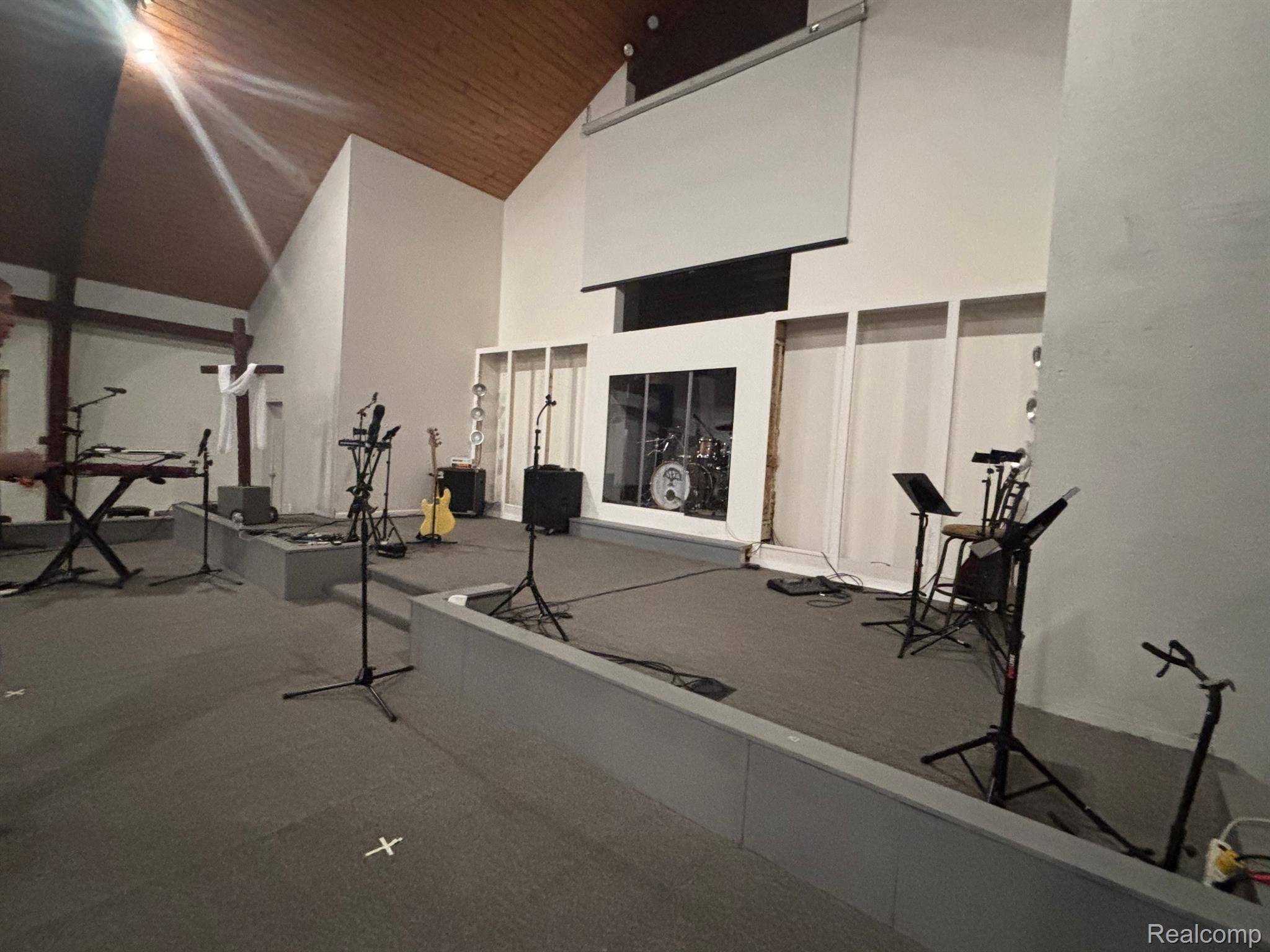 Wayne, MI 48184,3789 VENOY RD