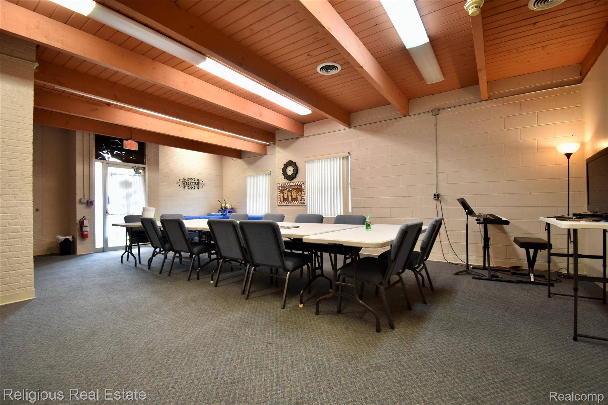 Farmington, MI 48336,21900 Middlebelt RD