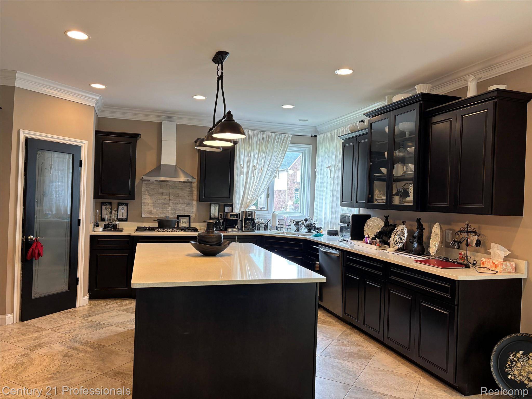 Shelby Twp, MI 48316,55667 Lochmoor DR