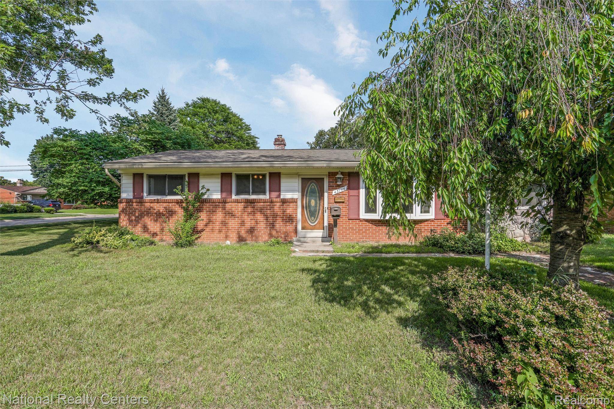 Sterling Heights, MI 48314,43146 Penny DR