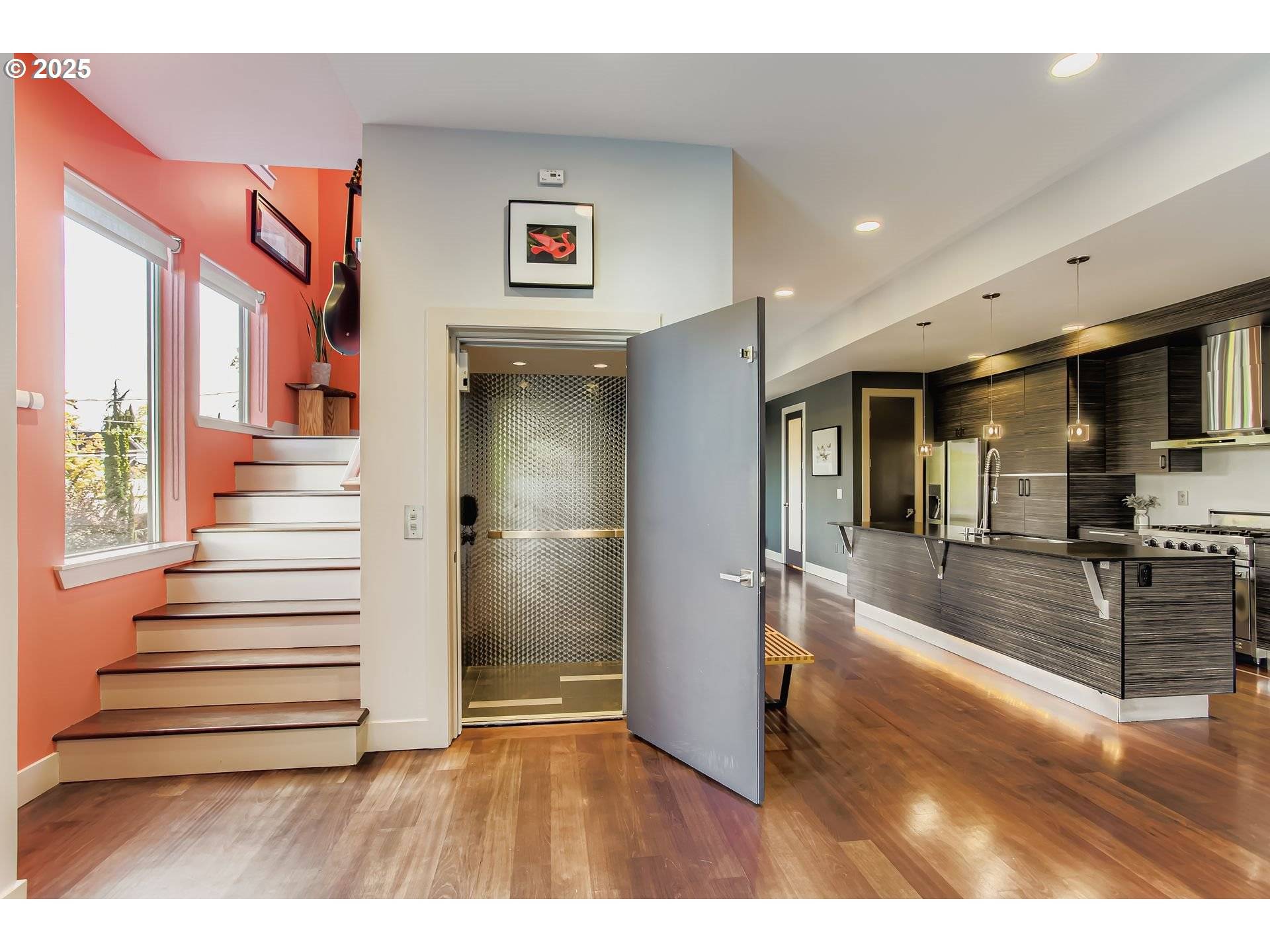 Portland, OR 97239,6515 S Corbett AVE