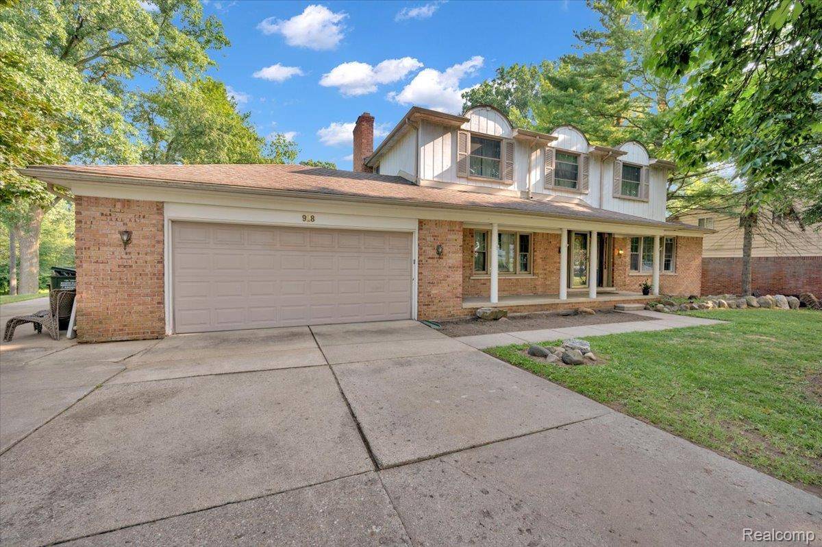 Rochester Hills, MI 48309,928 Hampstead LN