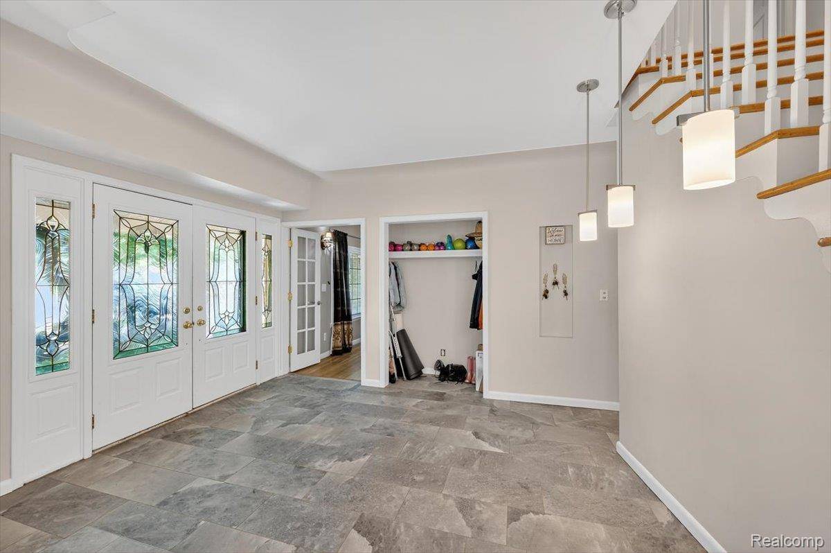 Rochester Hills, MI 48309,928 Hampstead LN