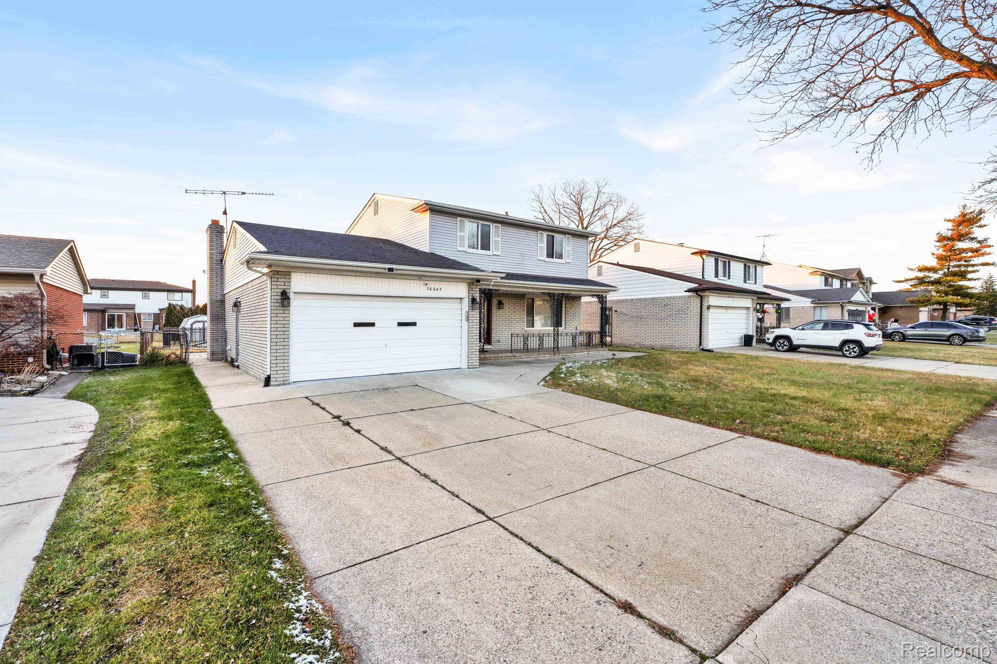 Sterling Heights, MI 48310,36687 La Marra DR