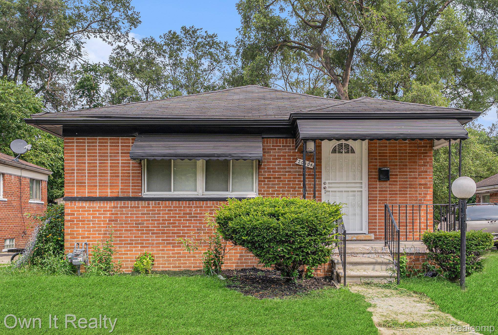 Detroit, MI 48221,20504 Cherrylawn ST