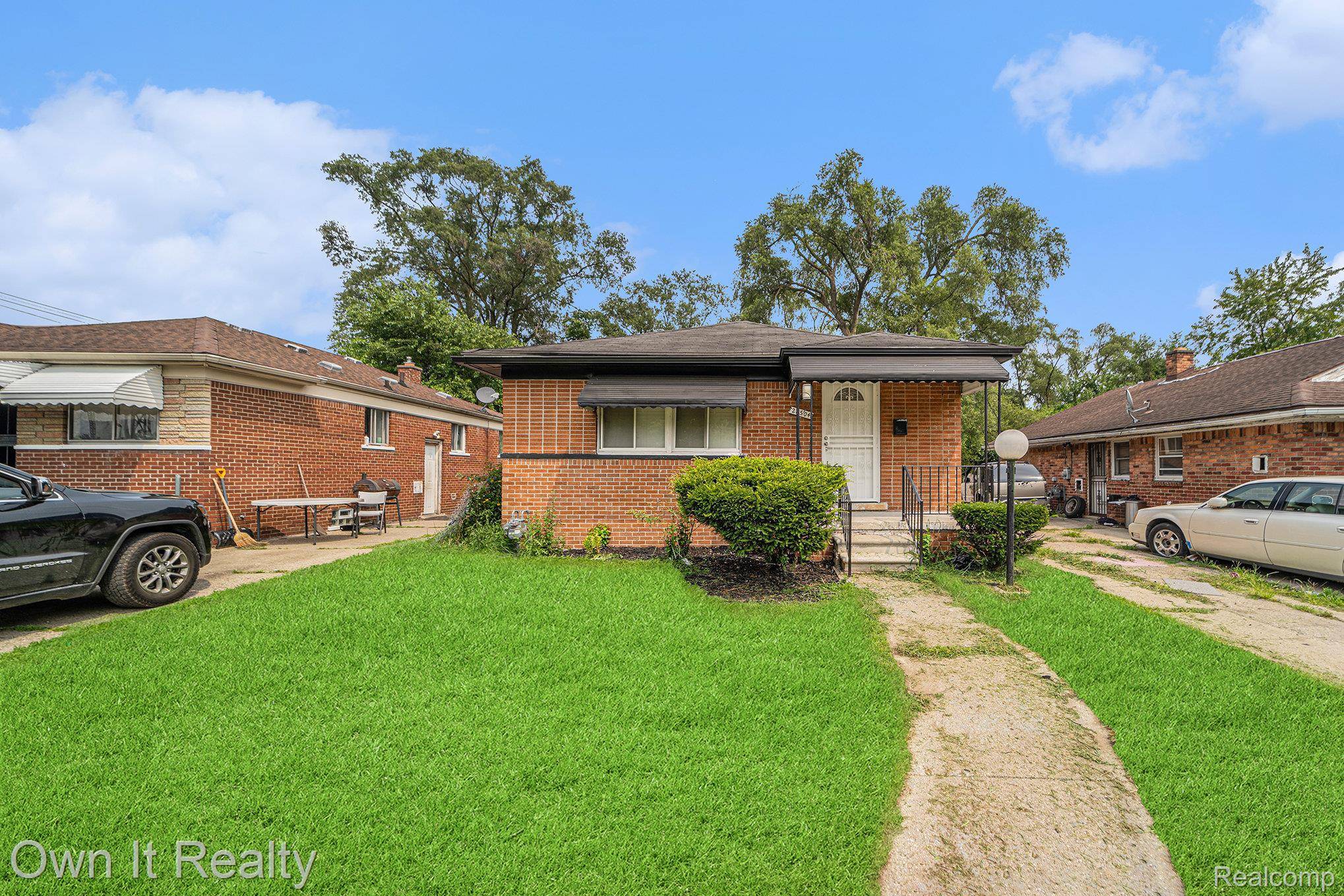 Detroit, MI 48221,20504 Cherrylawn ST