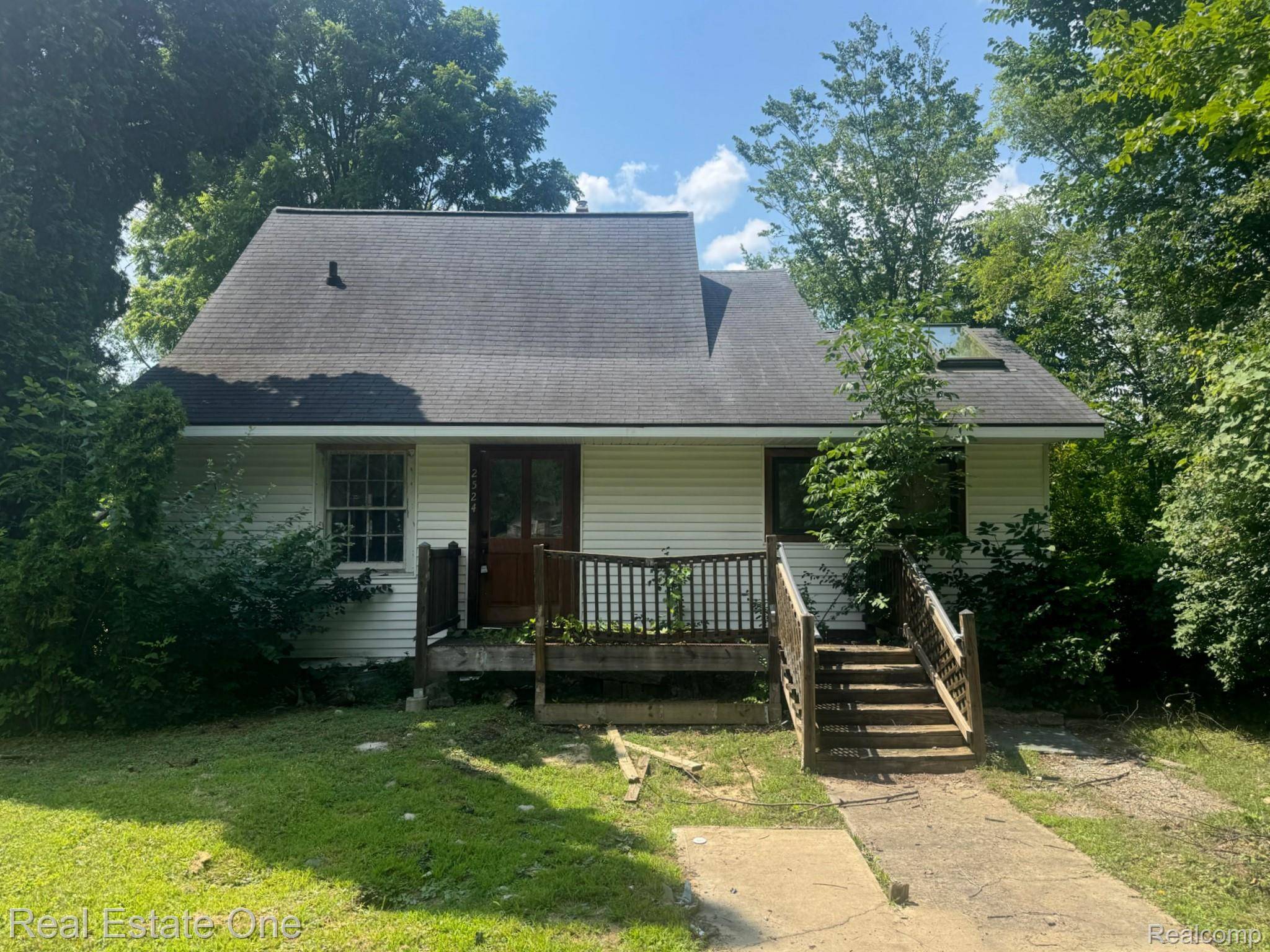 Ann Arbor, MI 48104,2524 Elmwood AVE