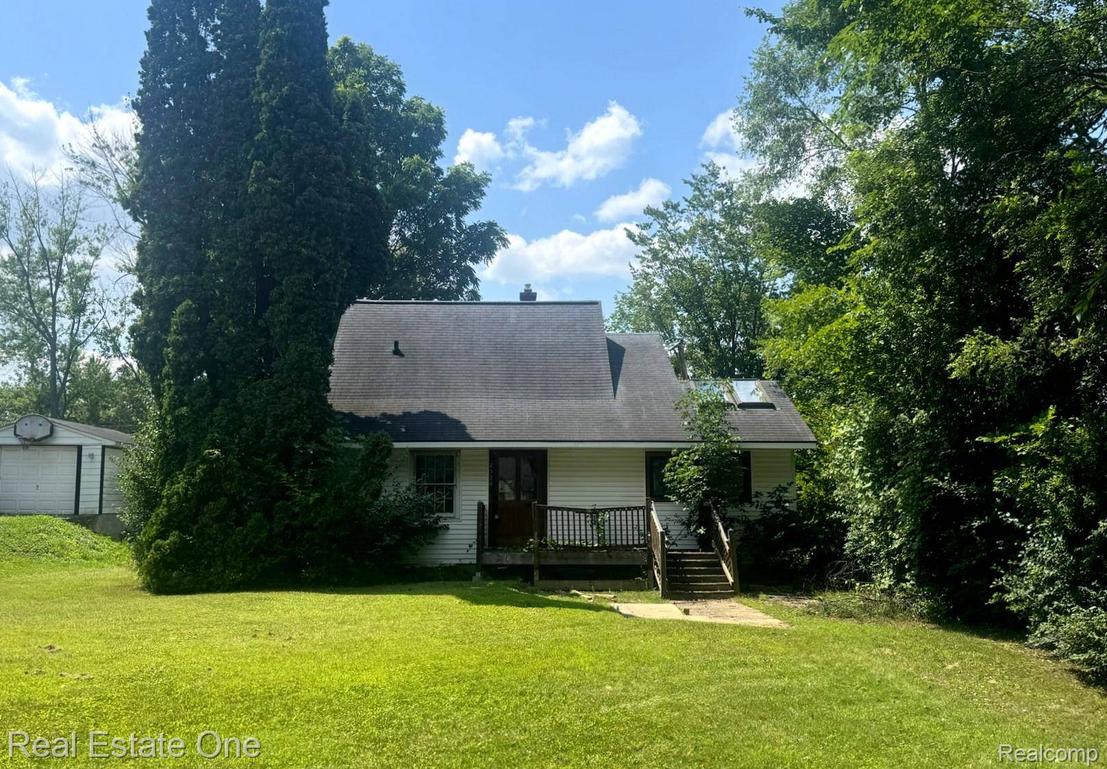 Ann Arbor, MI 48104,2524 Elmwood AVE