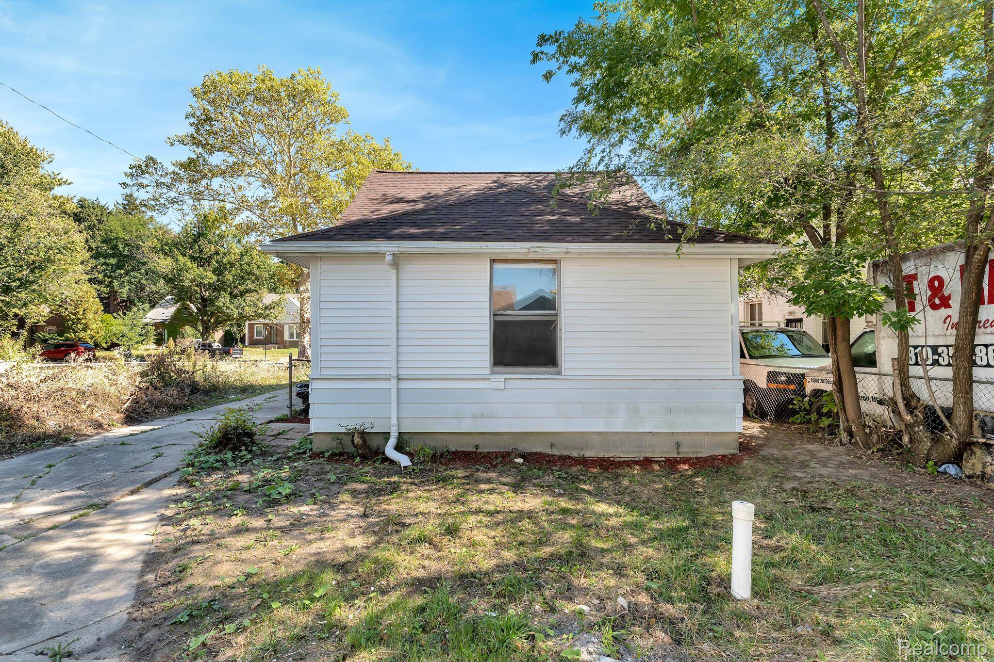 Detroit, MI 48224,11845 Laing ST