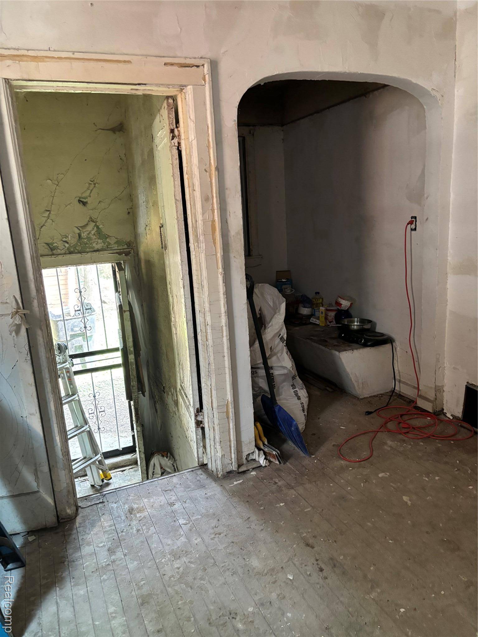 Detroit, MI 48213,12757 Hampshire ST