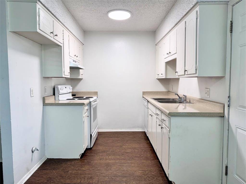 Burleson, TX 76028,441 SW Thomas Street #B