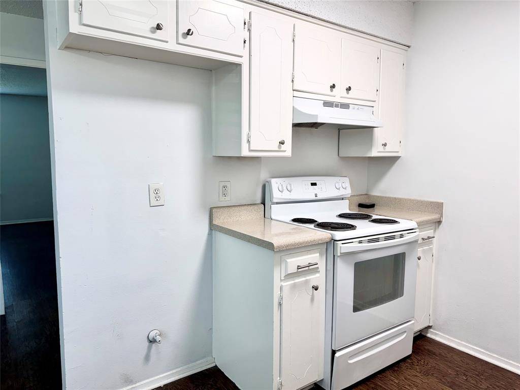 Burleson, TX 76028,441 SW Thomas Street #B