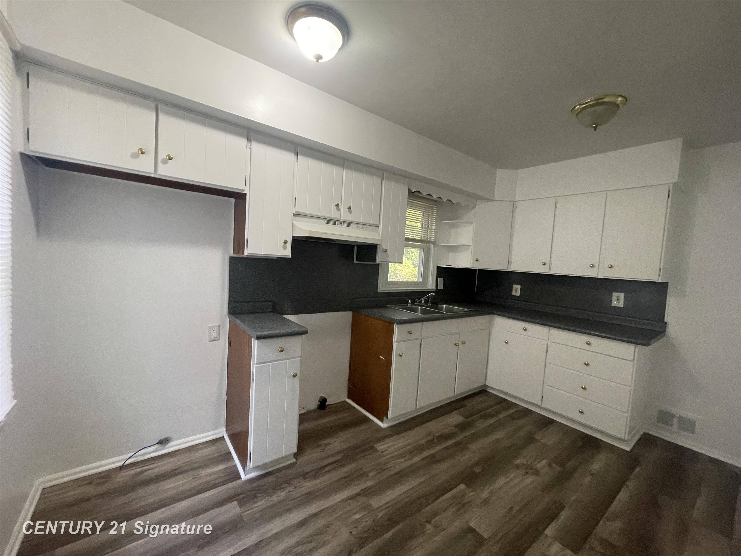 Flint, MI 48507,1418 Blueberry LN