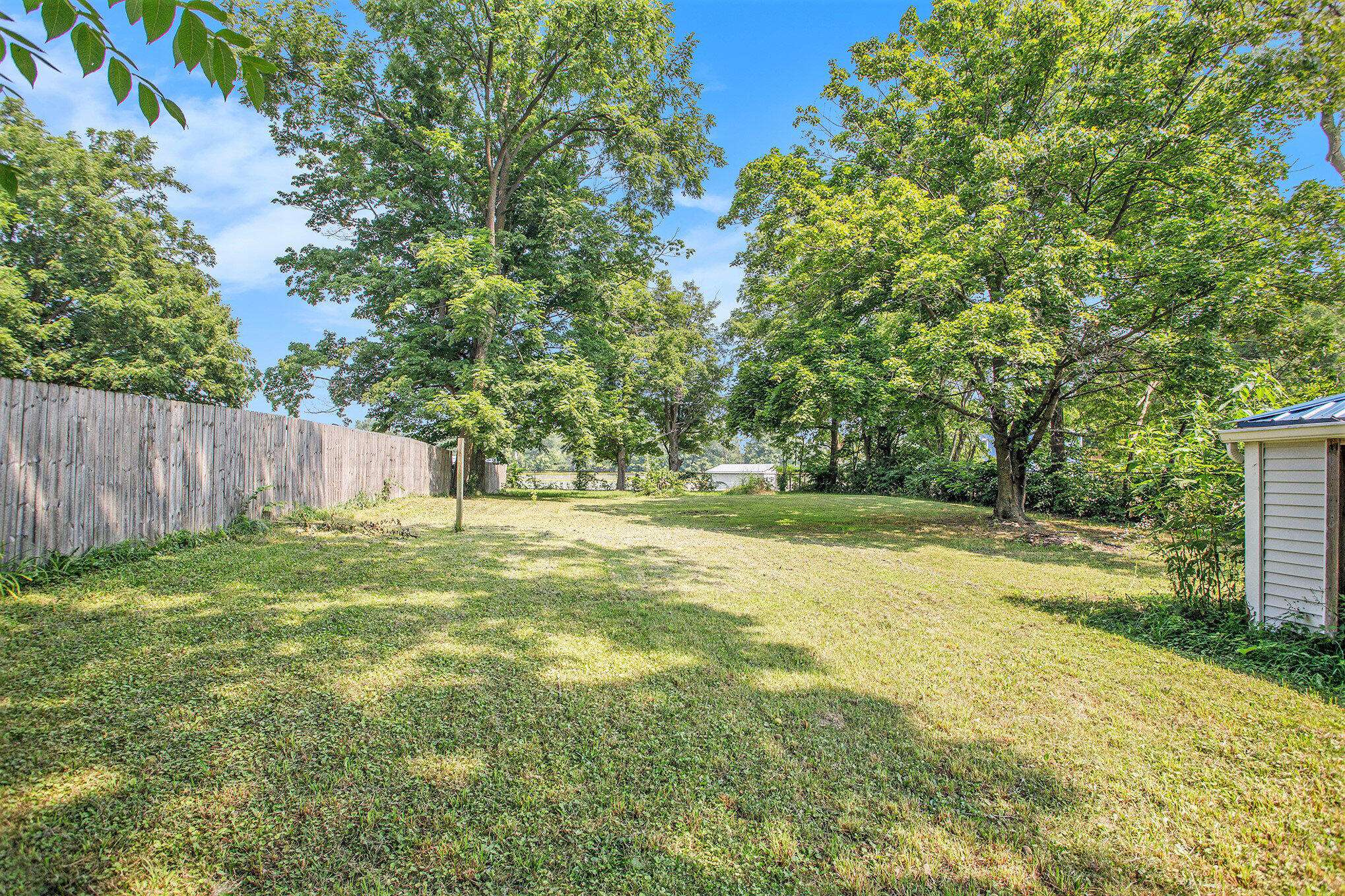 Vermontville, MI 49096,327 E Main ST