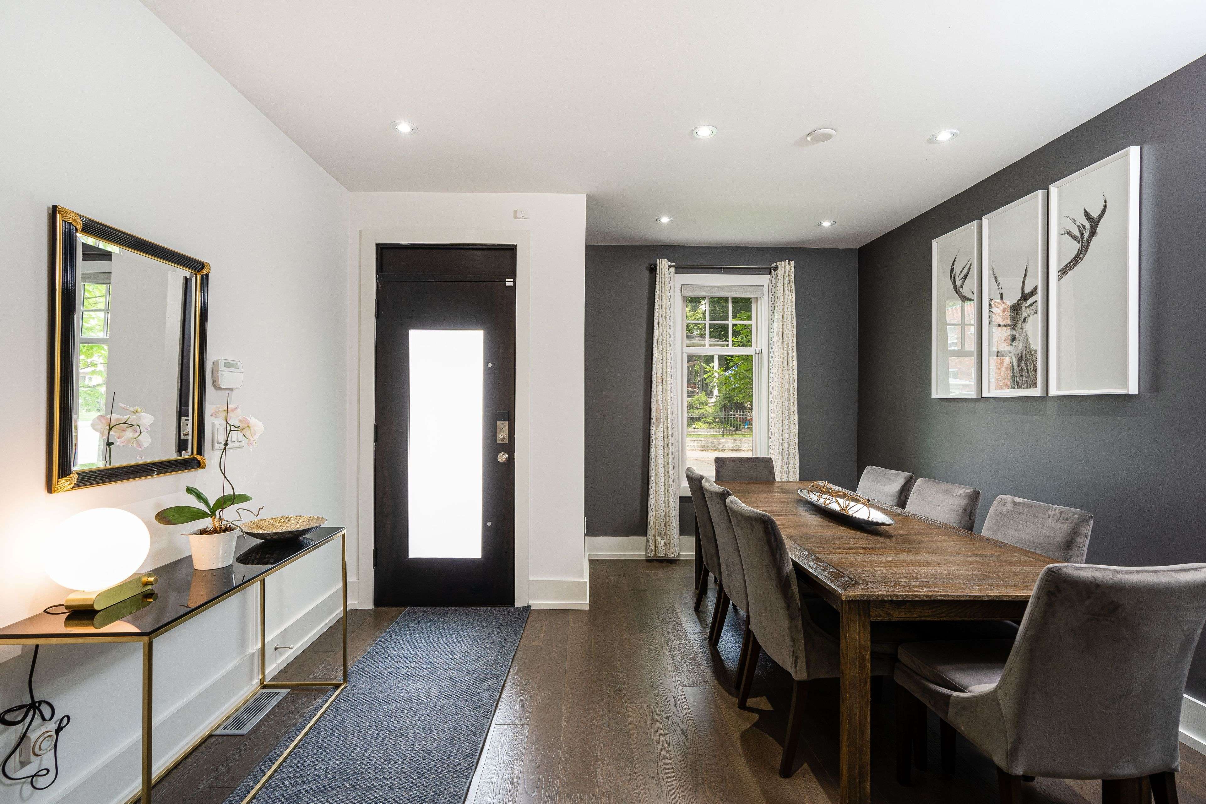 Toronto C01, ON M6H 0C4,3 Sylvan AVE