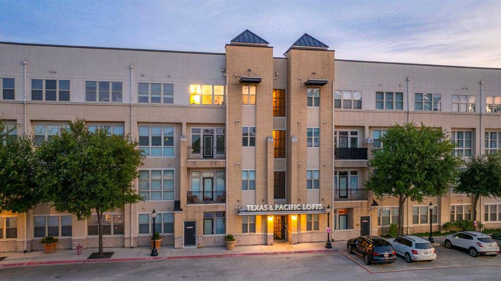 Fort Worth, TX 76102,201 W Lancaster Avenue #114