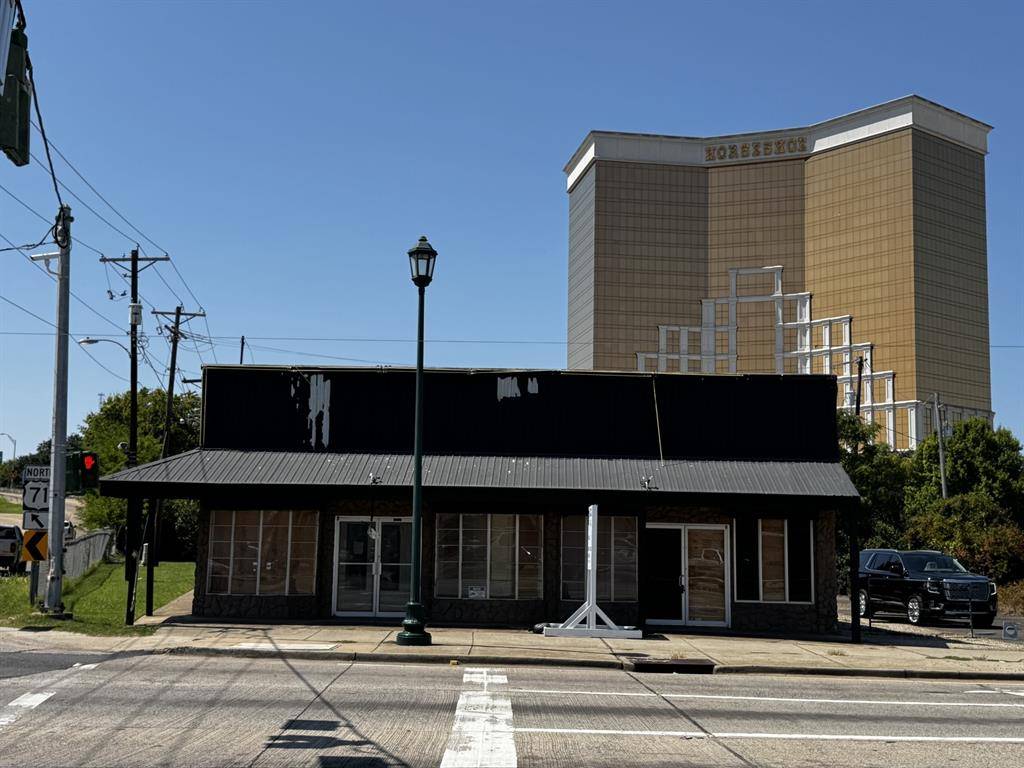 Bossier City, LA 71111,301 Traffic Street