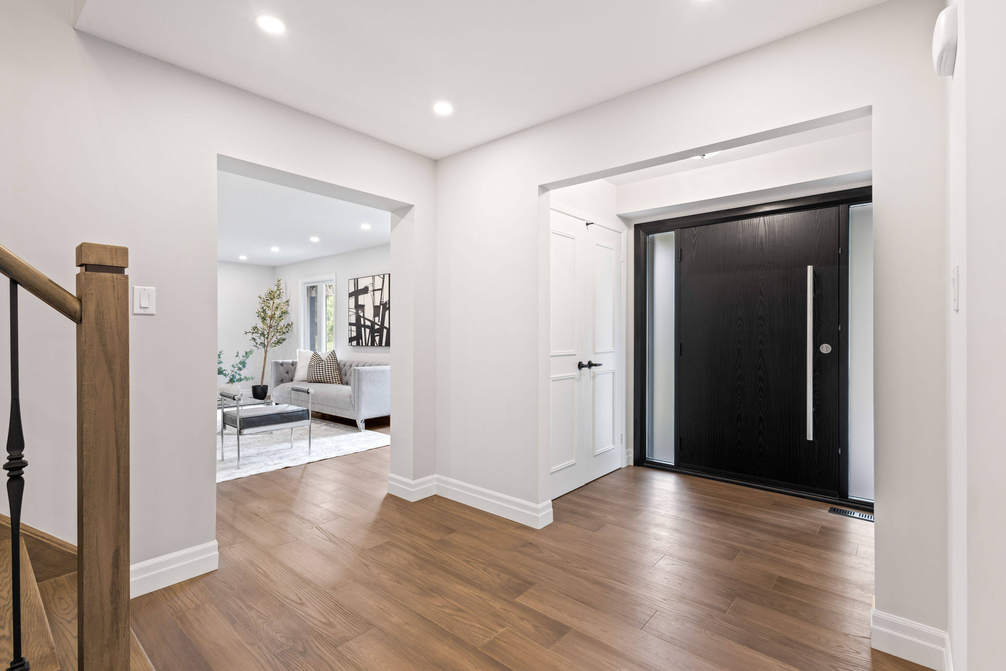 Mississauga, ON L5K 2G2,2535 Robin DR