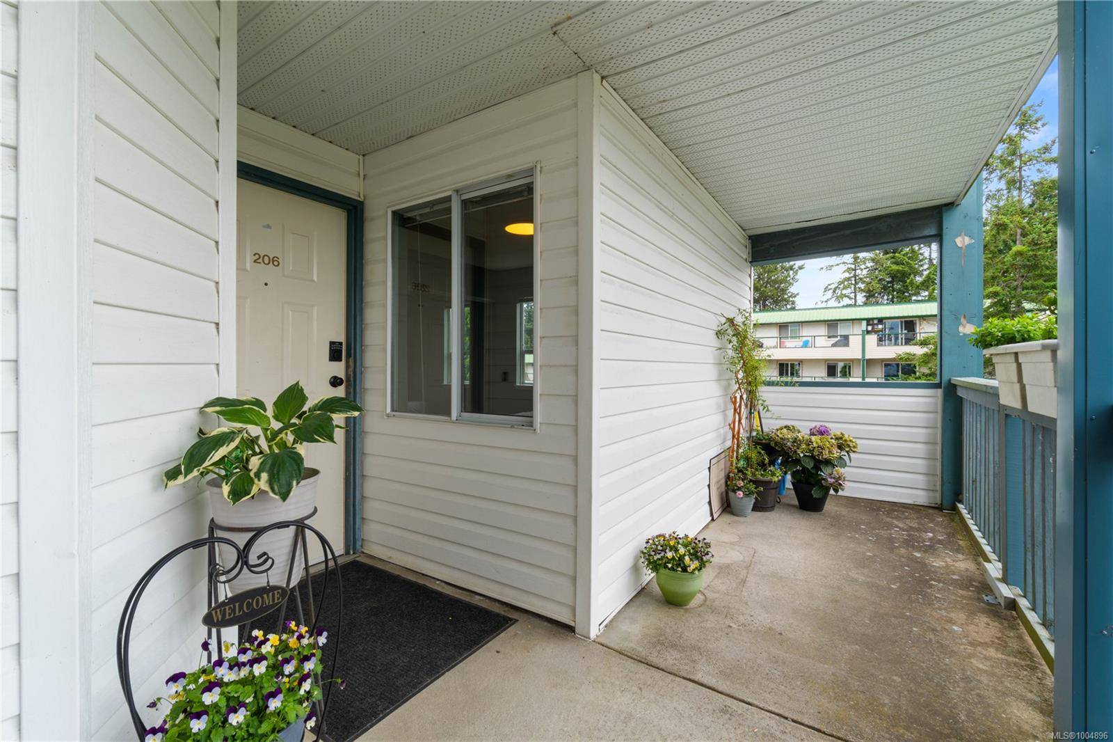 Nanaimo, BC V9T 3Y6,3087 Barons Rd #206