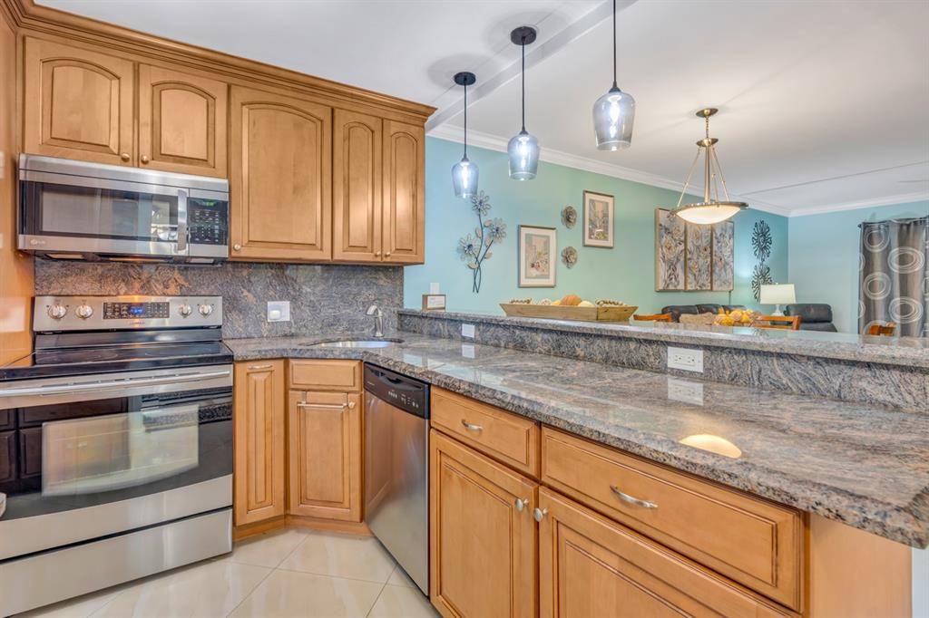 Margate, FL 33063,7680 NW 1st St #108