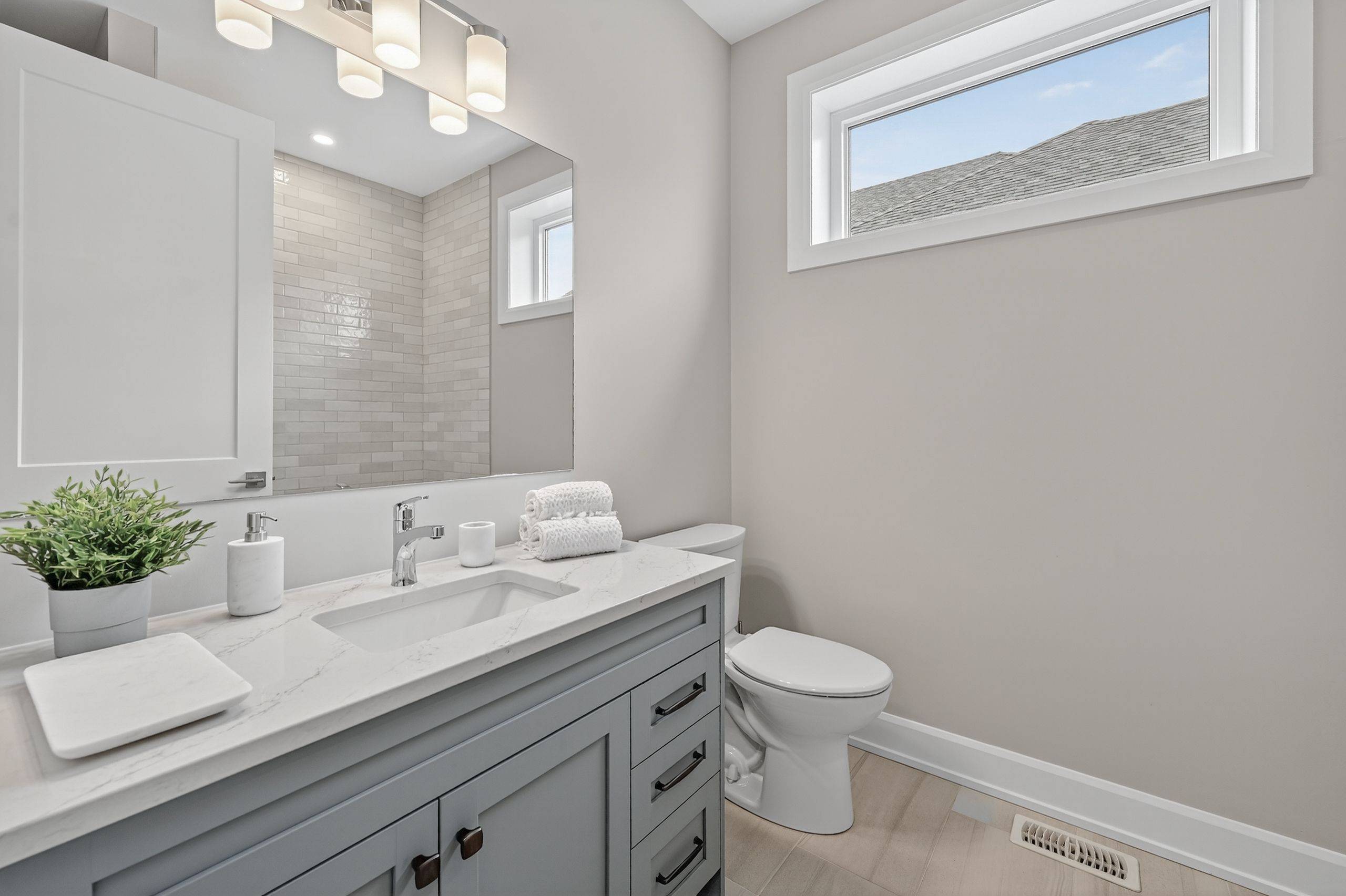 Smiths Falls, ON K7A 0L6,105 Rabb ST