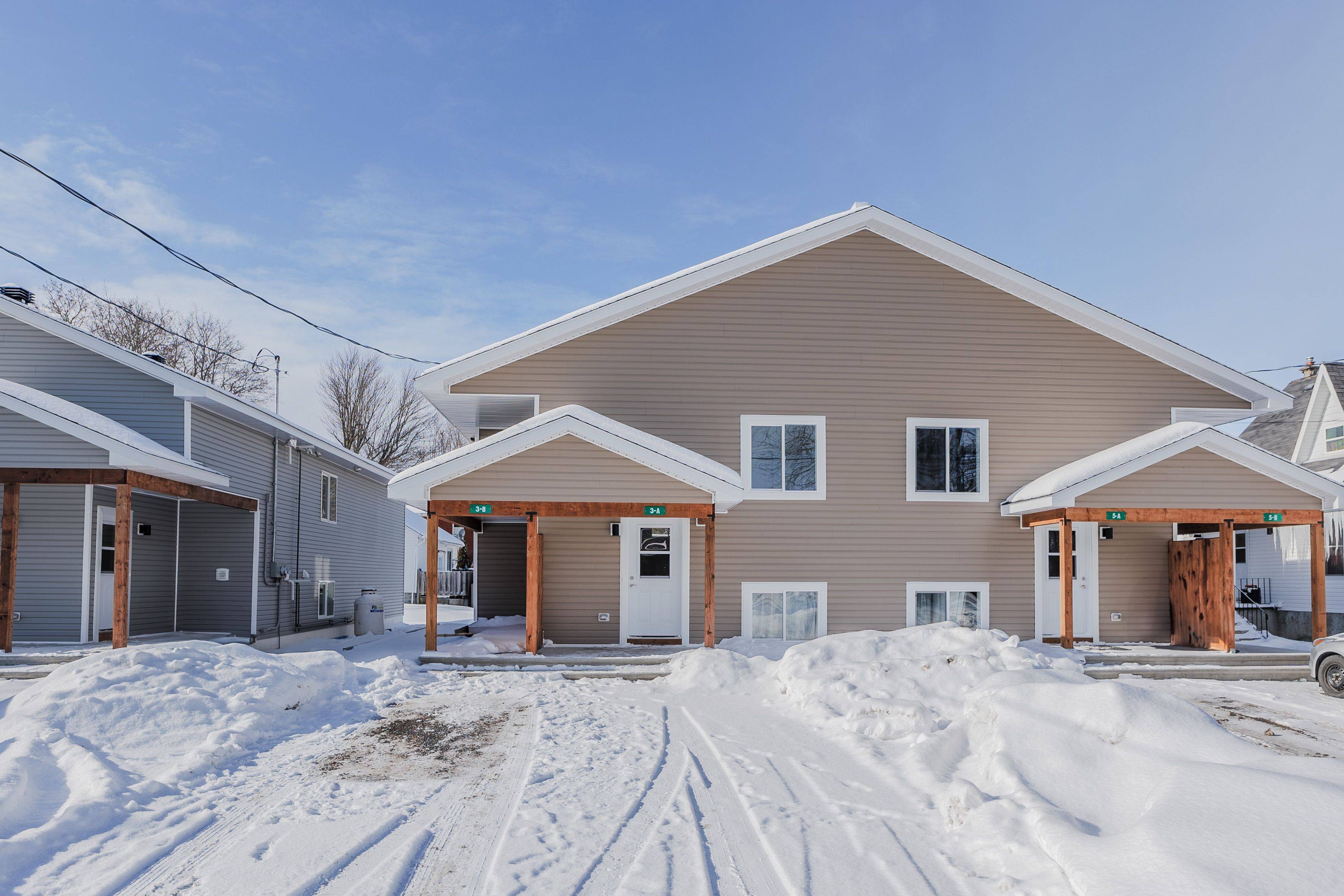 North Stormont, ON K0C 1K0,11 William ST #B