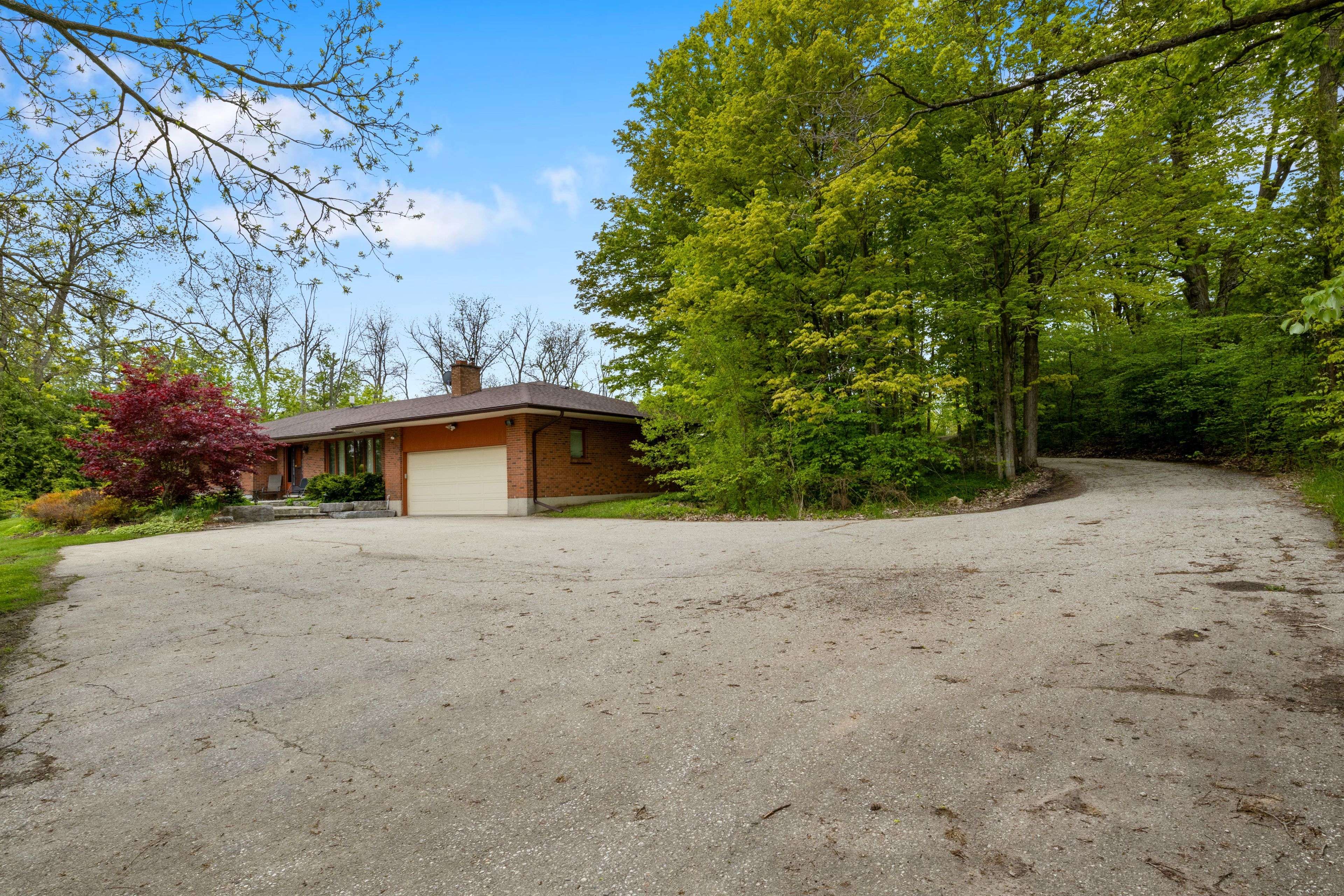 Puslinch, ON N0B 2J0,4711 Watson RD S