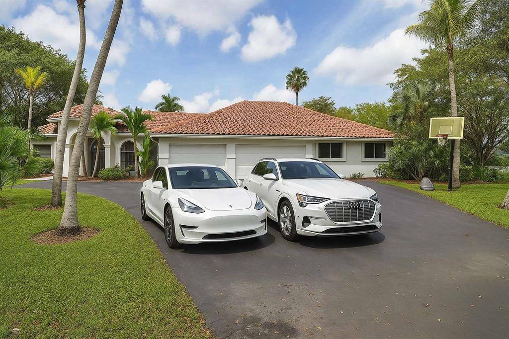 Coral Springs, FL 33067,7685 NW 47th Dr