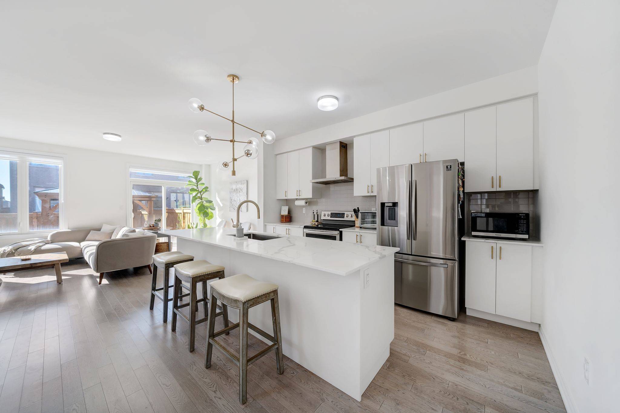 Milton, ON L9E 1L1,1264 Chee Chee LNDG